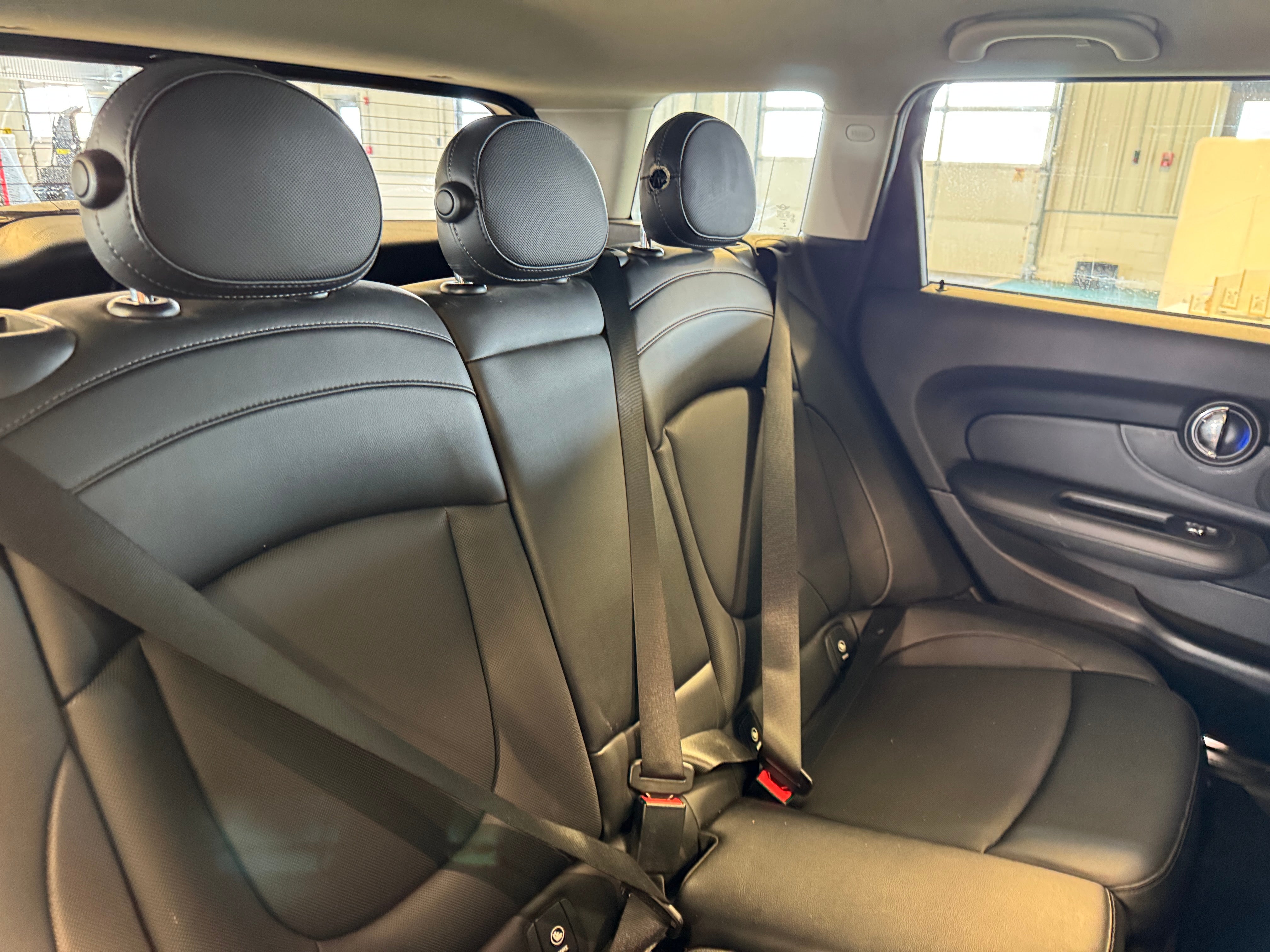 2016 MINI Cooper Clubman  6