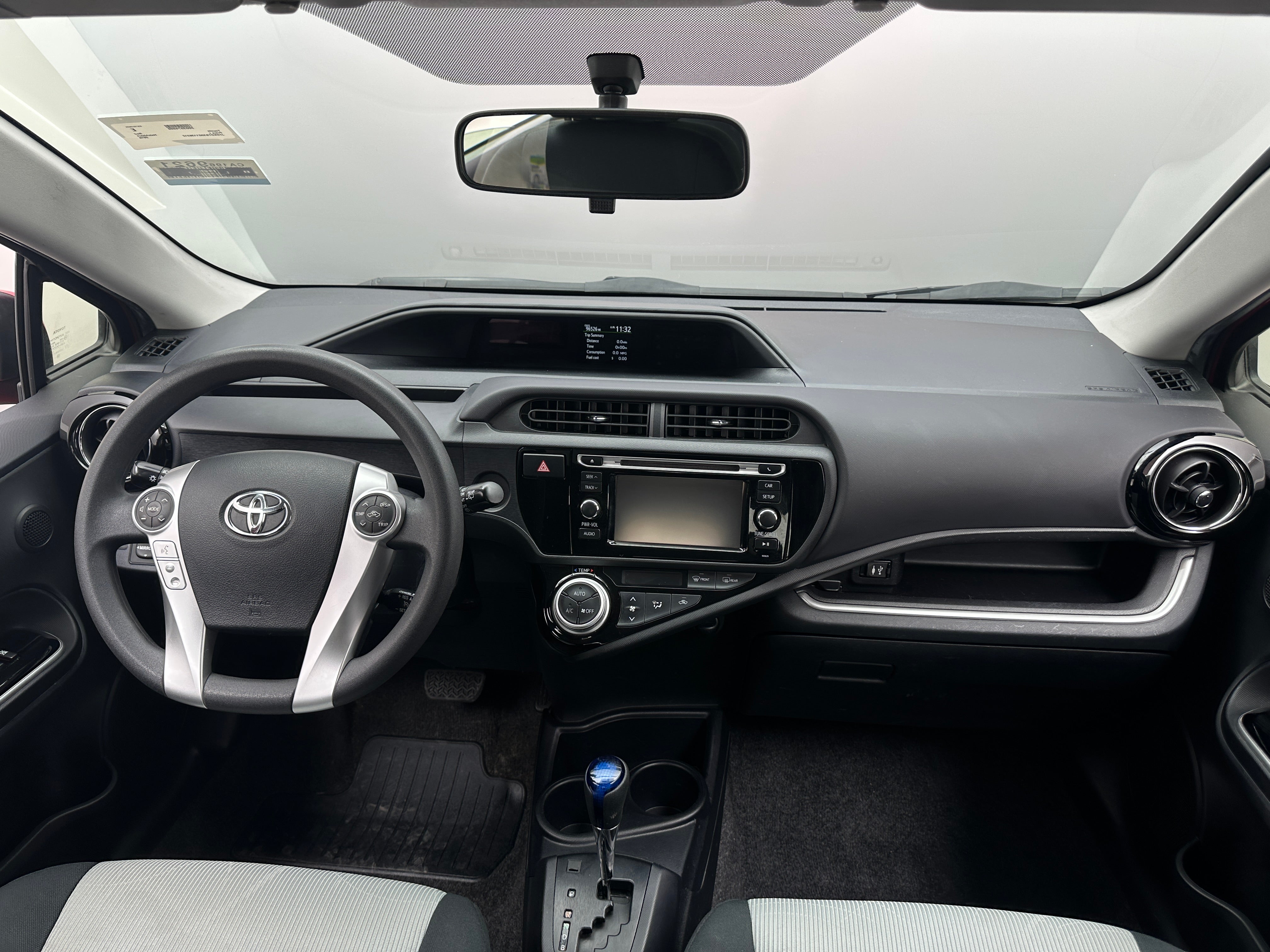 2016 Toyota Prius c Two 3