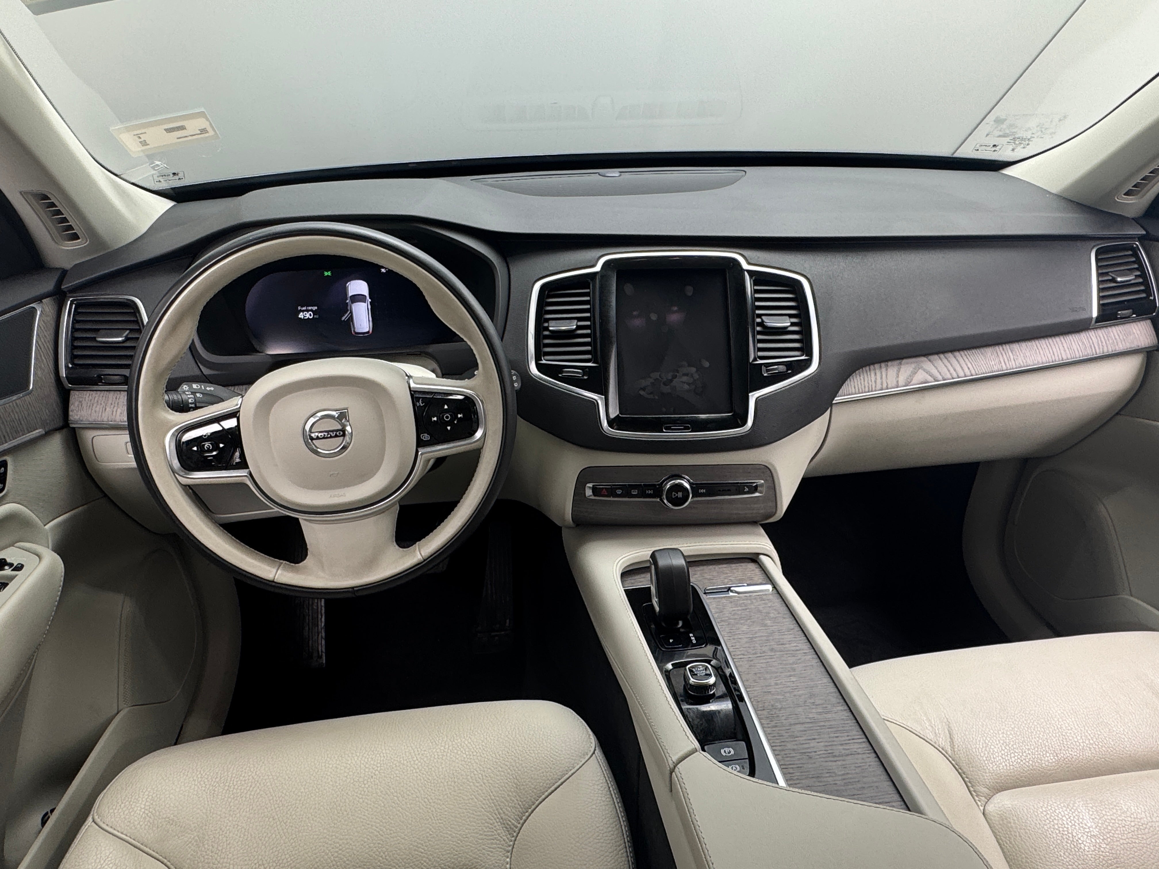 2023 Volvo XC90 B6 Plus 2