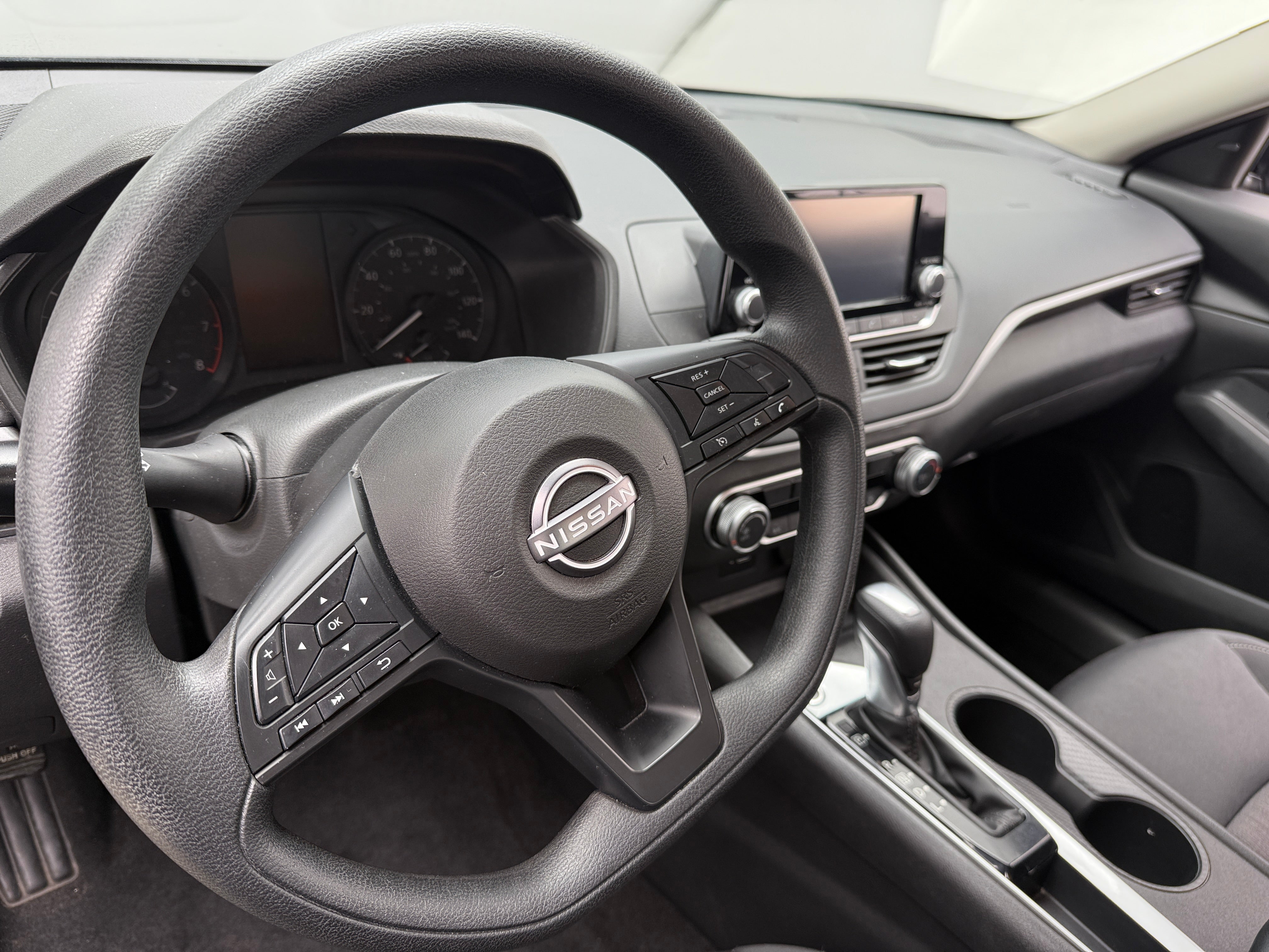 2023 Nissan Altima S 5