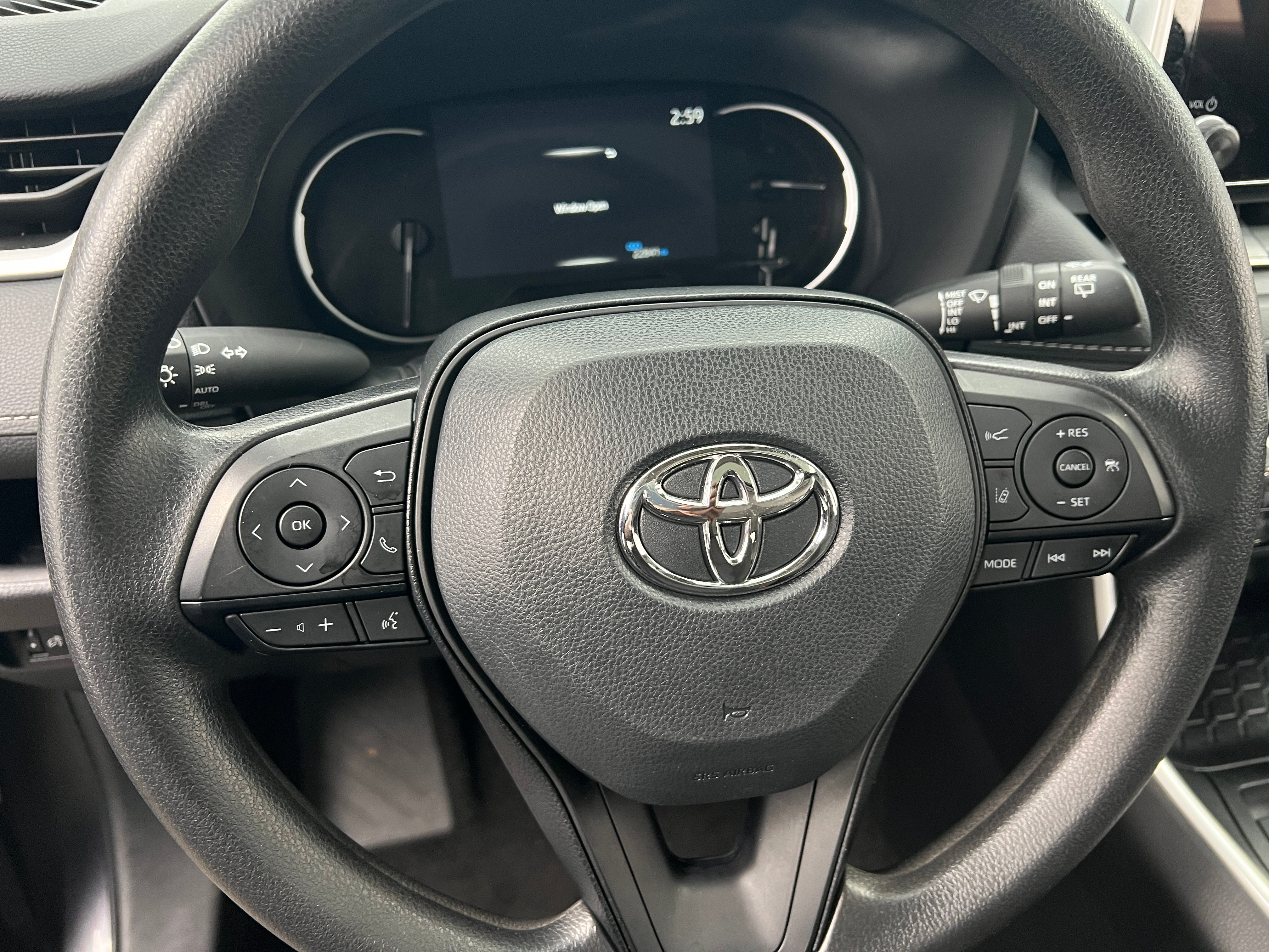 2024 Toyota RAV4 XLE 5