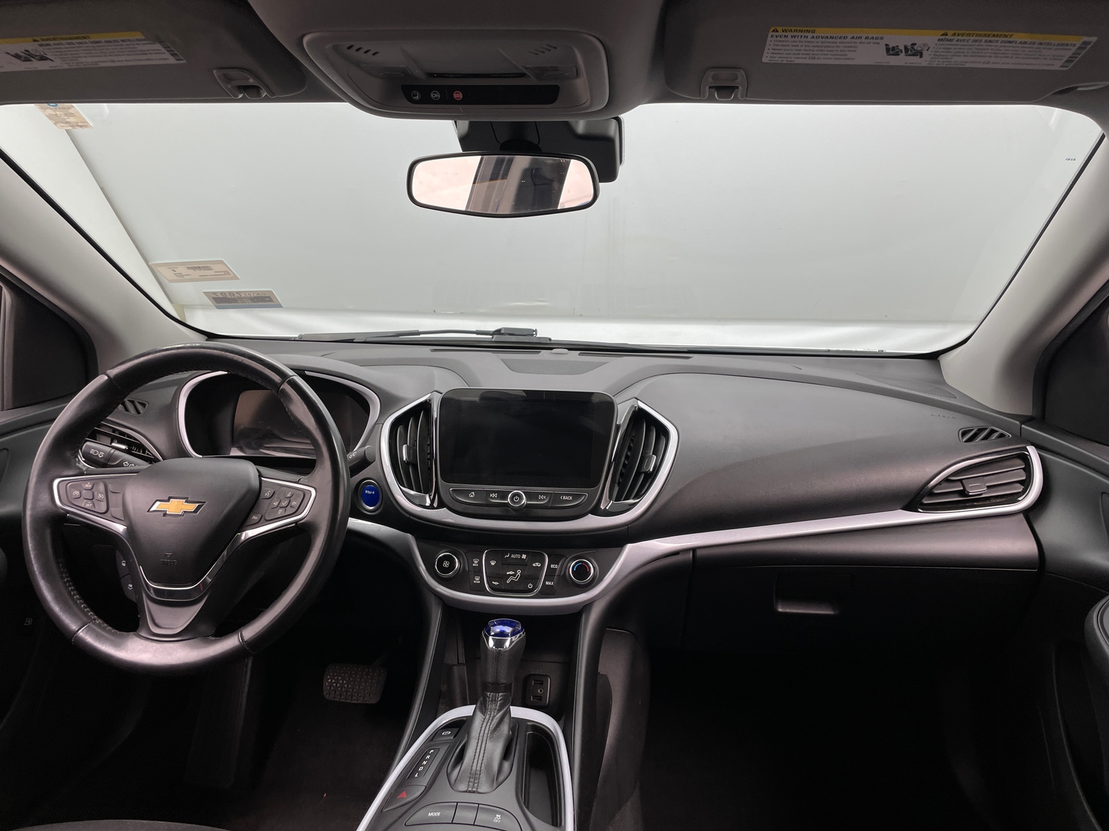 Thumbnail: 2017 Chevrolet Volt - 3