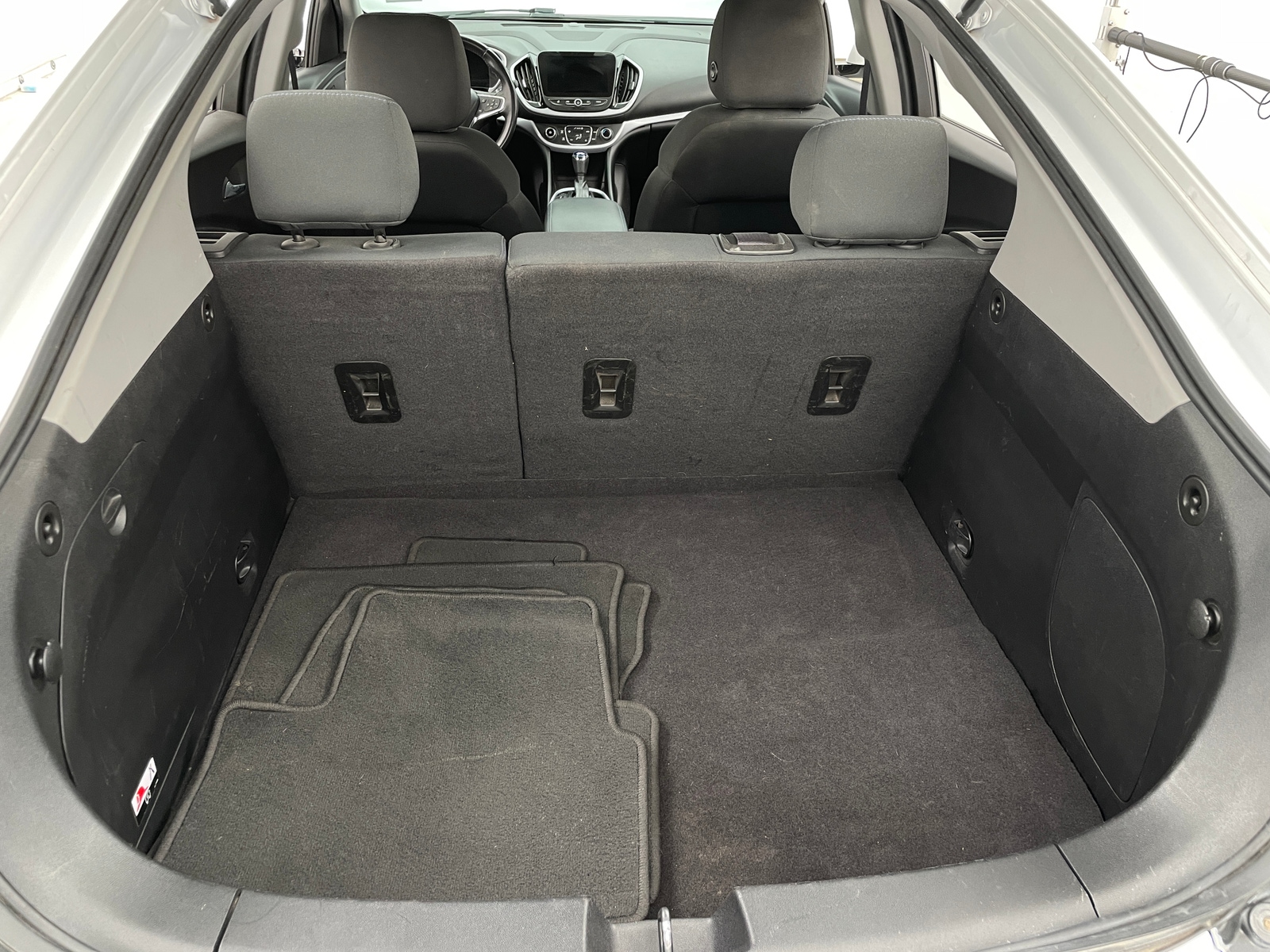 Thumbnail: 2017 Chevrolet Volt - 7