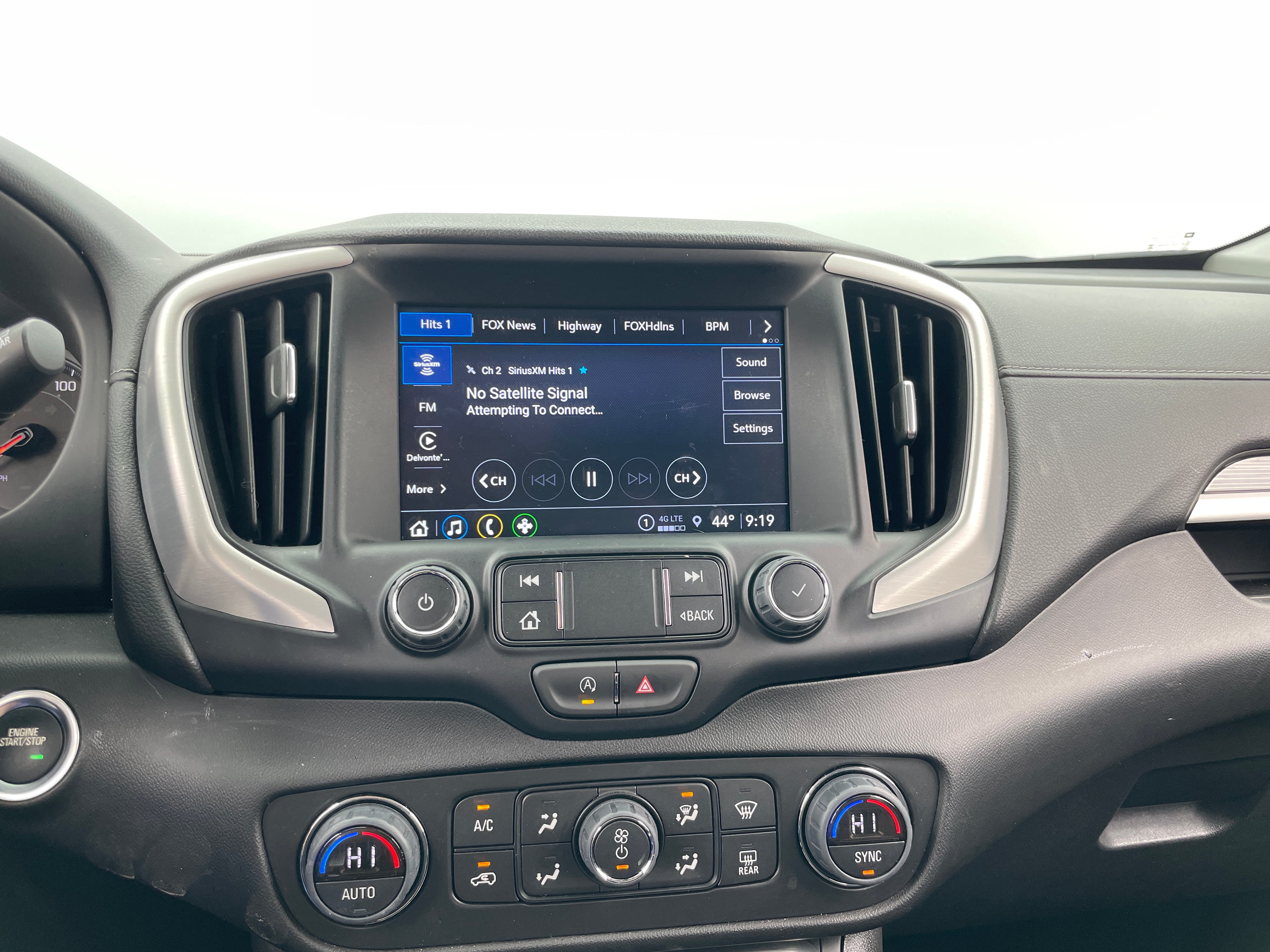 2024 GMC Terrain SLT 3