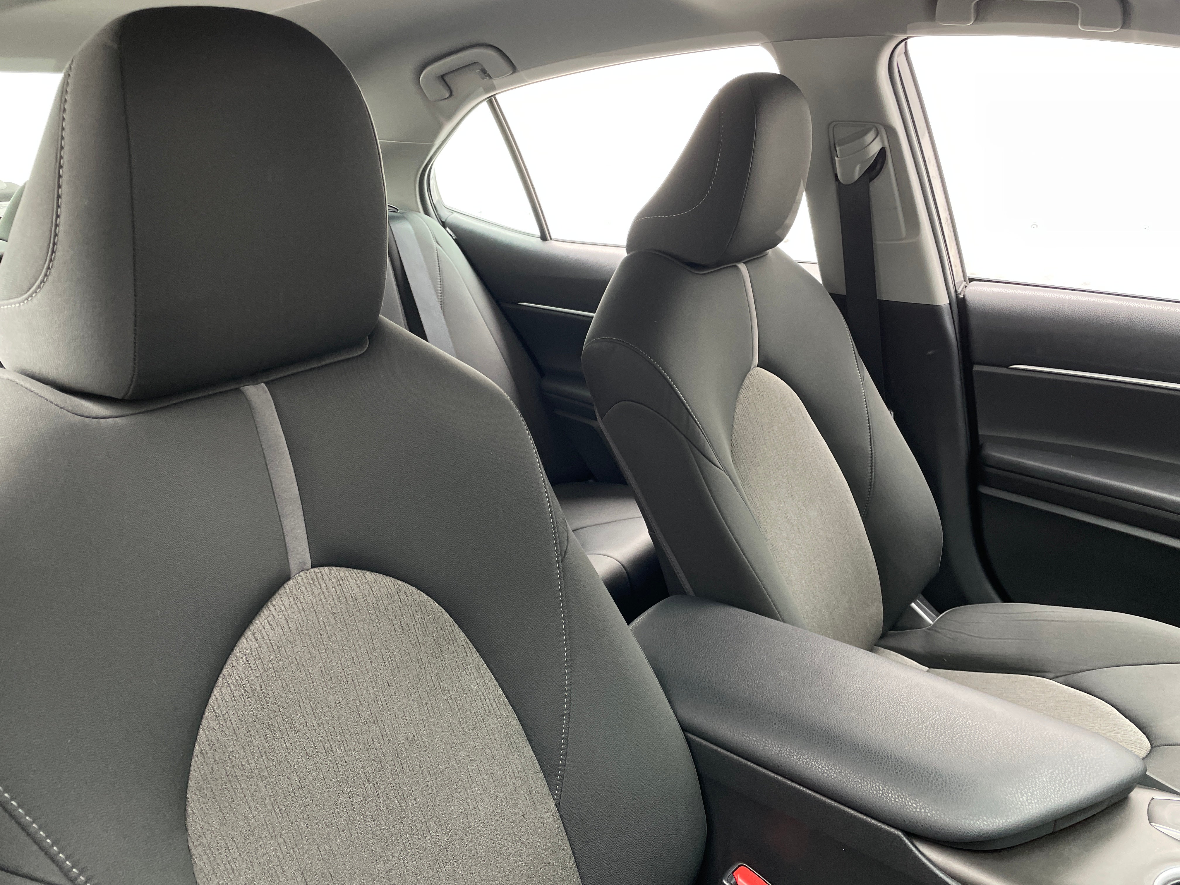 2023 Toyota Camry LE 2