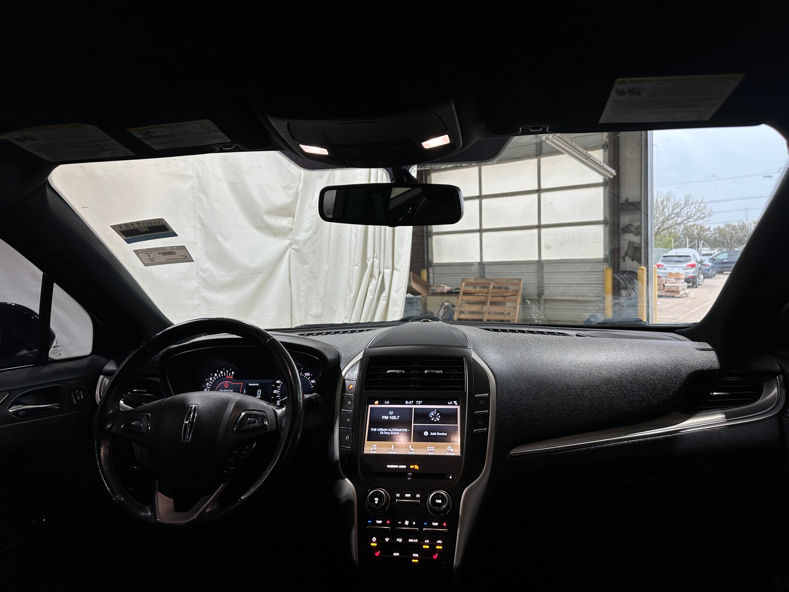 Thumbnail: 2017 Lincoln MKC - 3