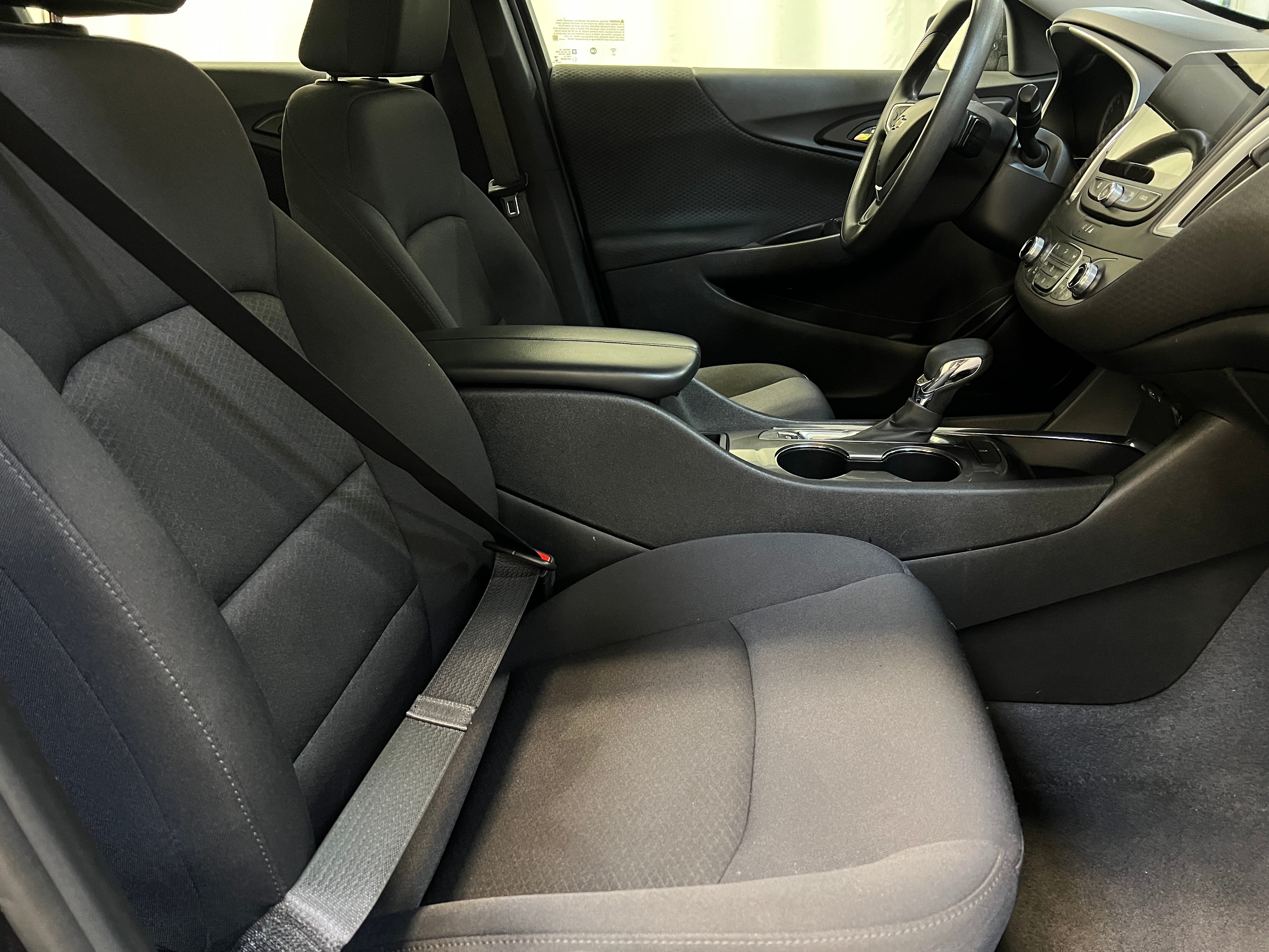 2023 Chevrolet Malibu LT 2