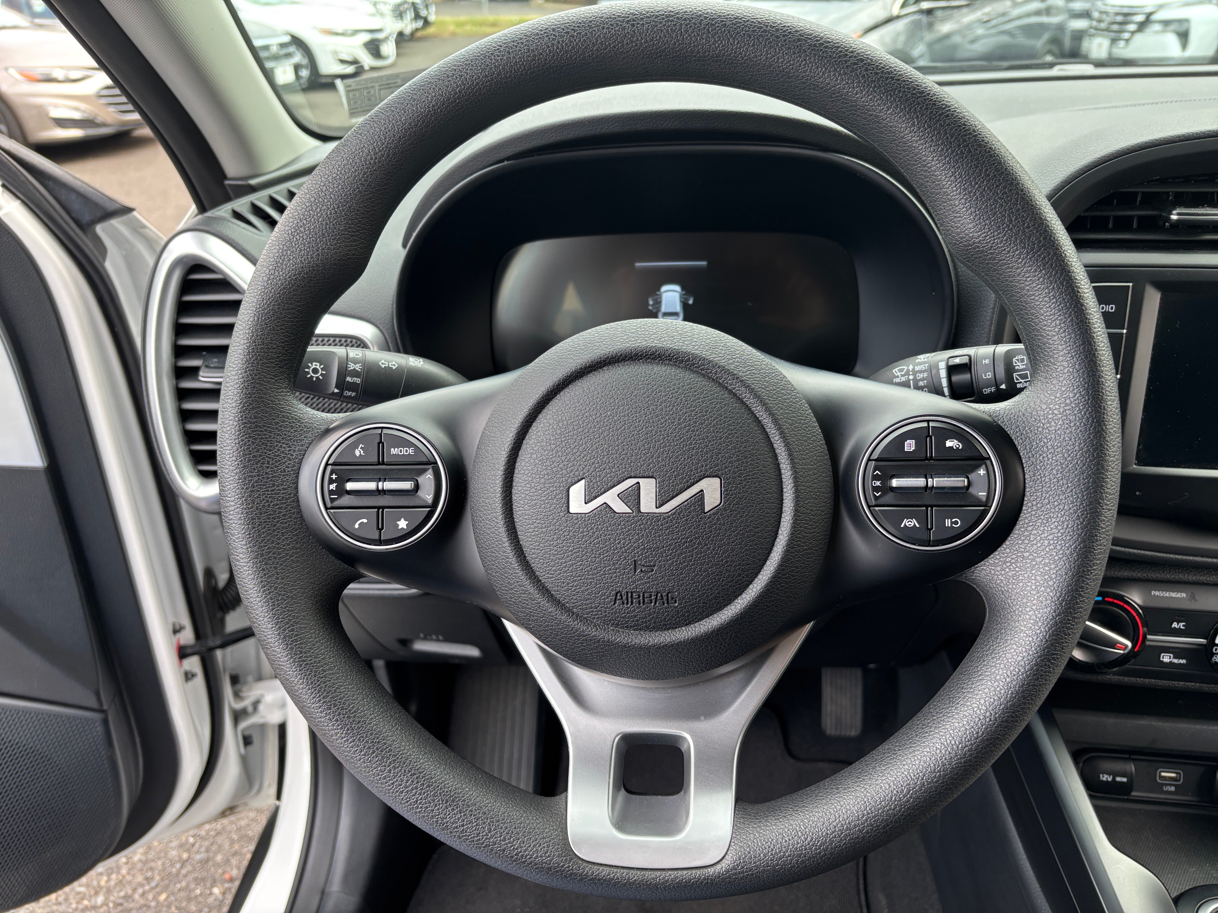 2024 Kia Soul LX 5