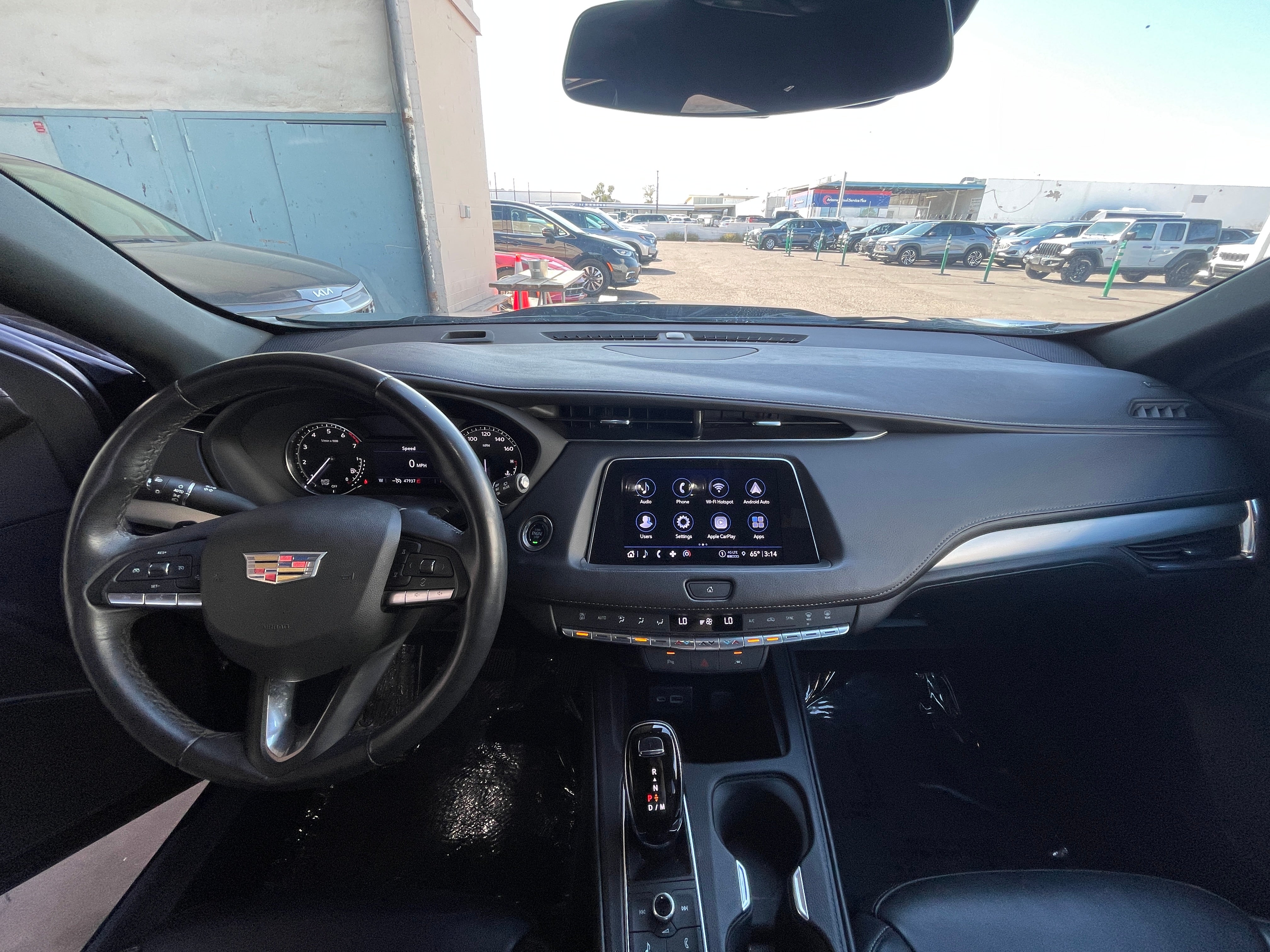 2023 Cadillac XT4 Premium Luxury 3