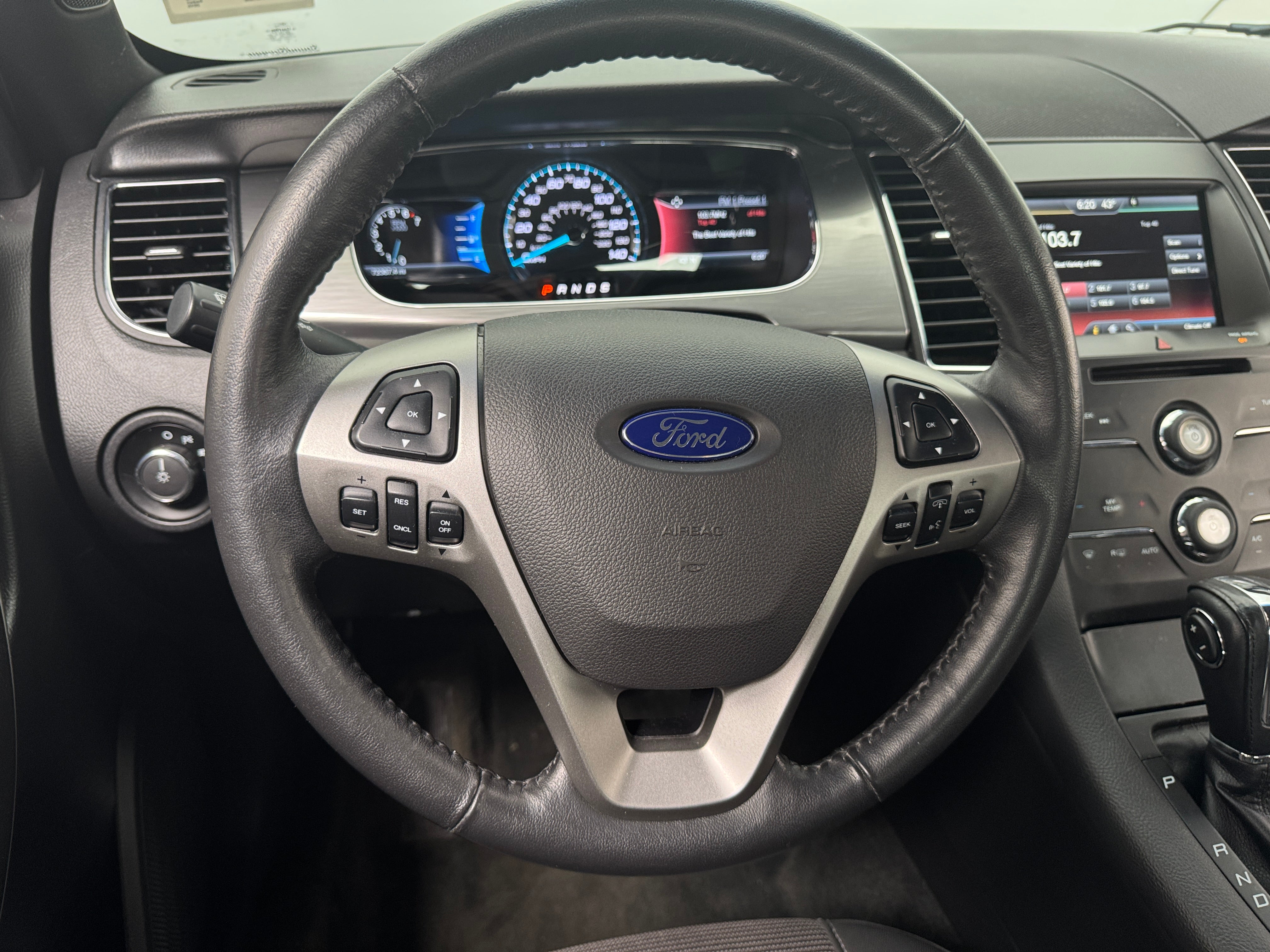 2015 Ford Taurus SEL 5