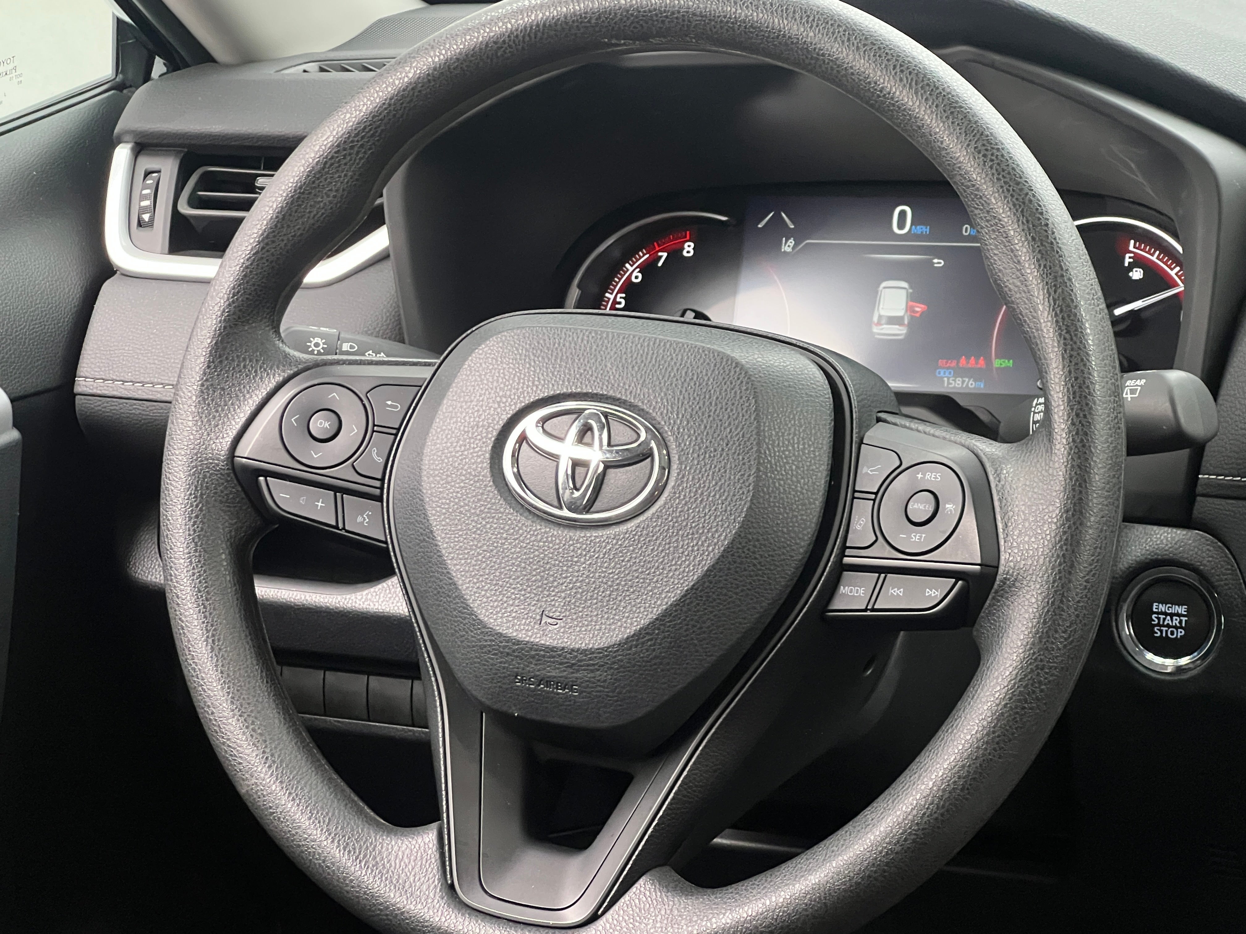 2024 Toyota RAV4 XLE 5