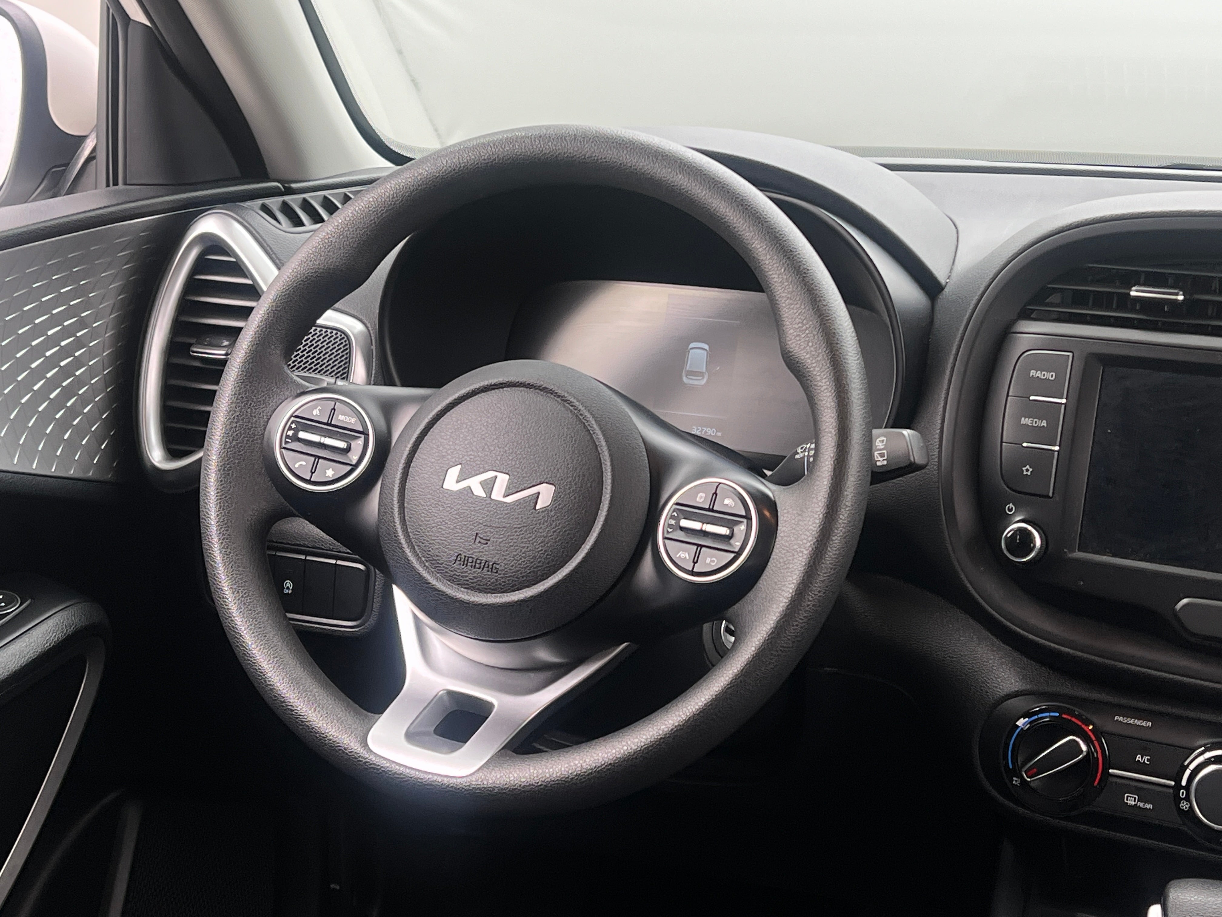 2023 Kia Soul LX 5