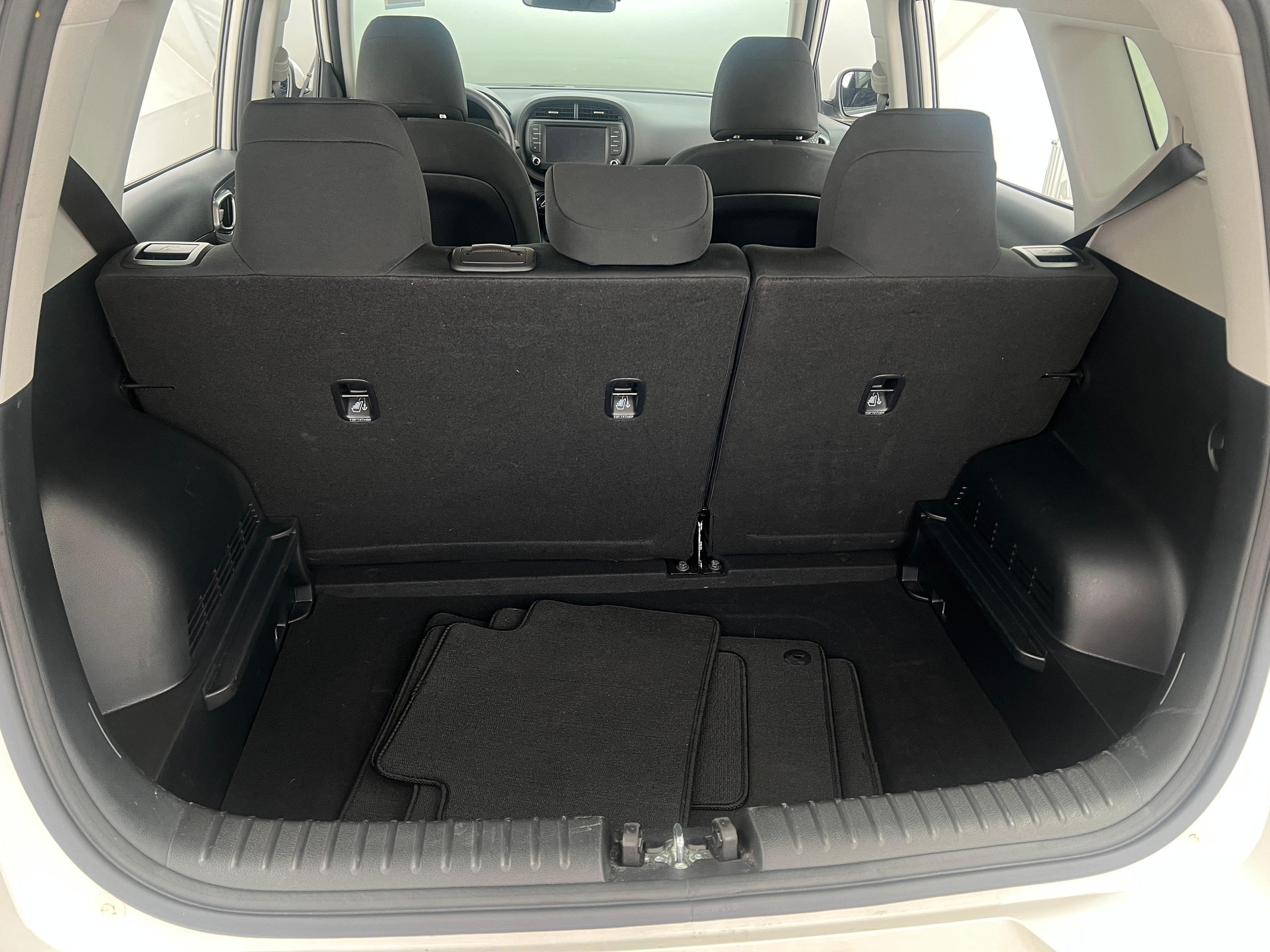 2023 Kia Soul LX 7