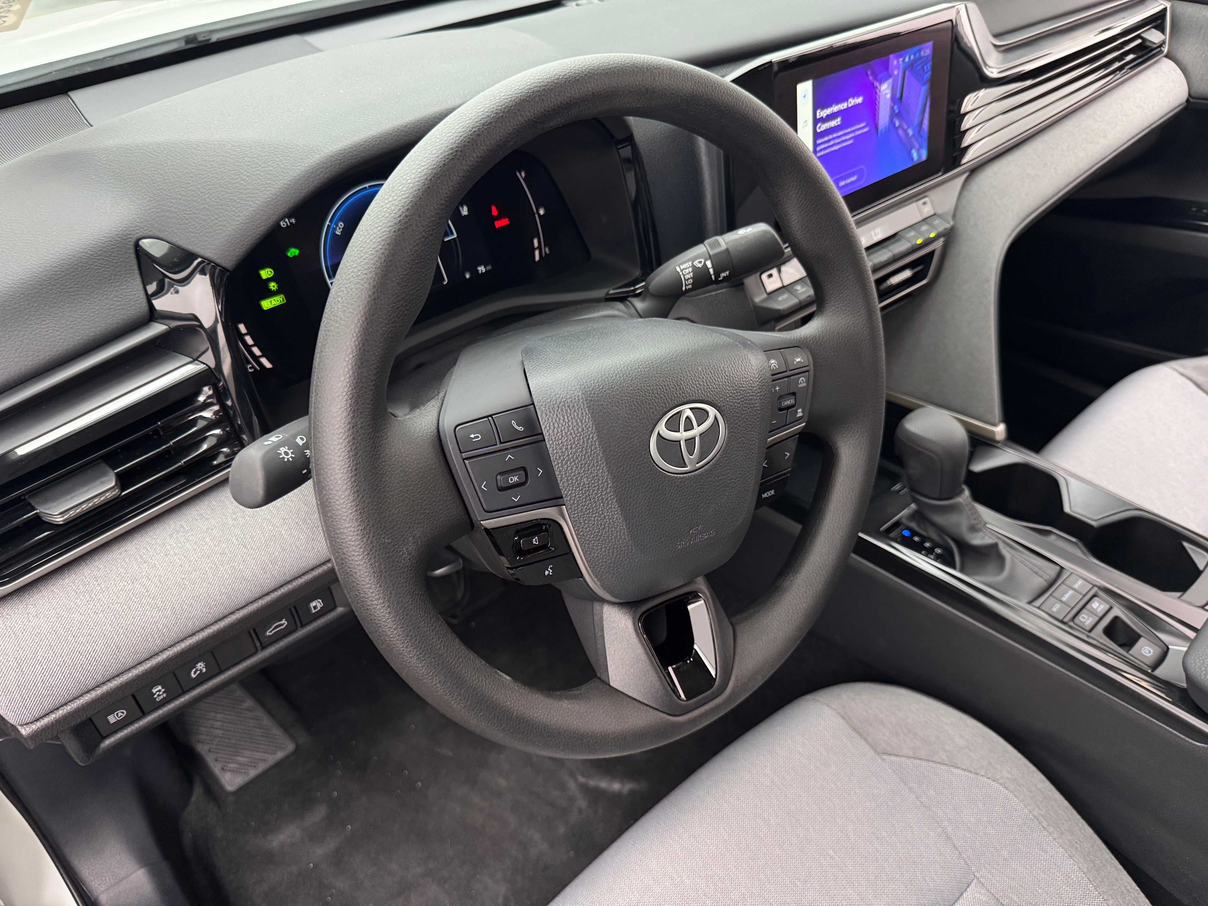 2025 Toyota Camry LE 5