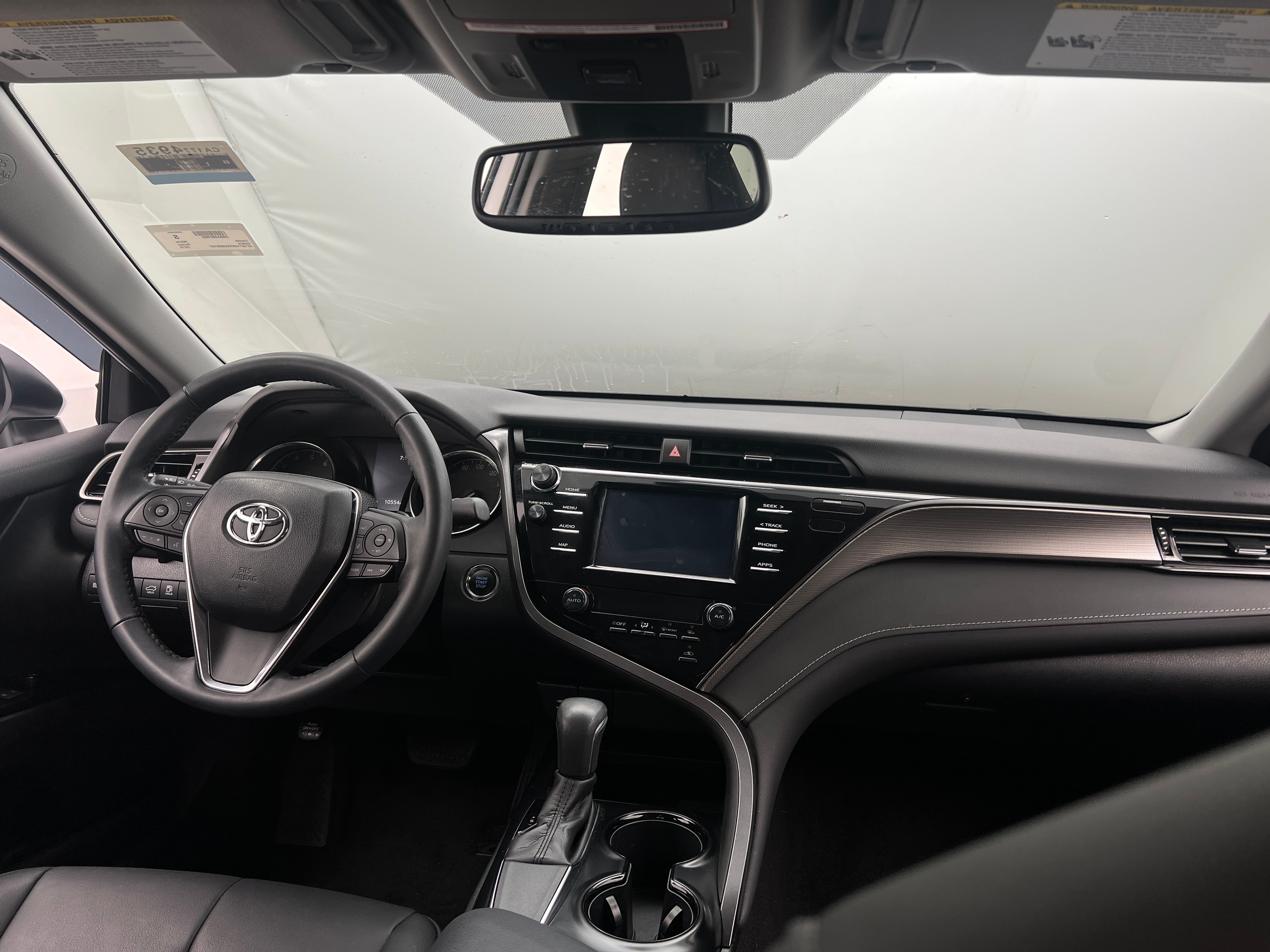 2019 Toyota Camry SE 2