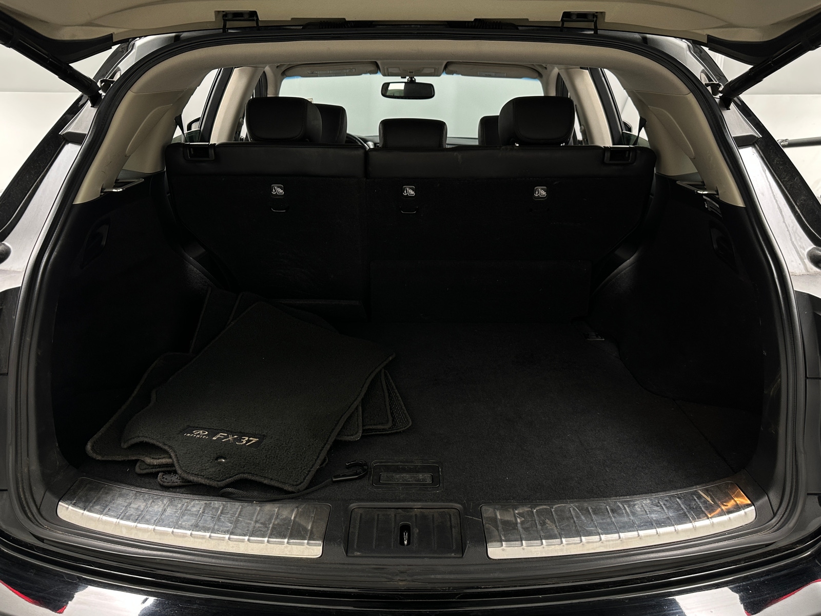 Thumbnail: 2013 INFINITI FX37 - 6