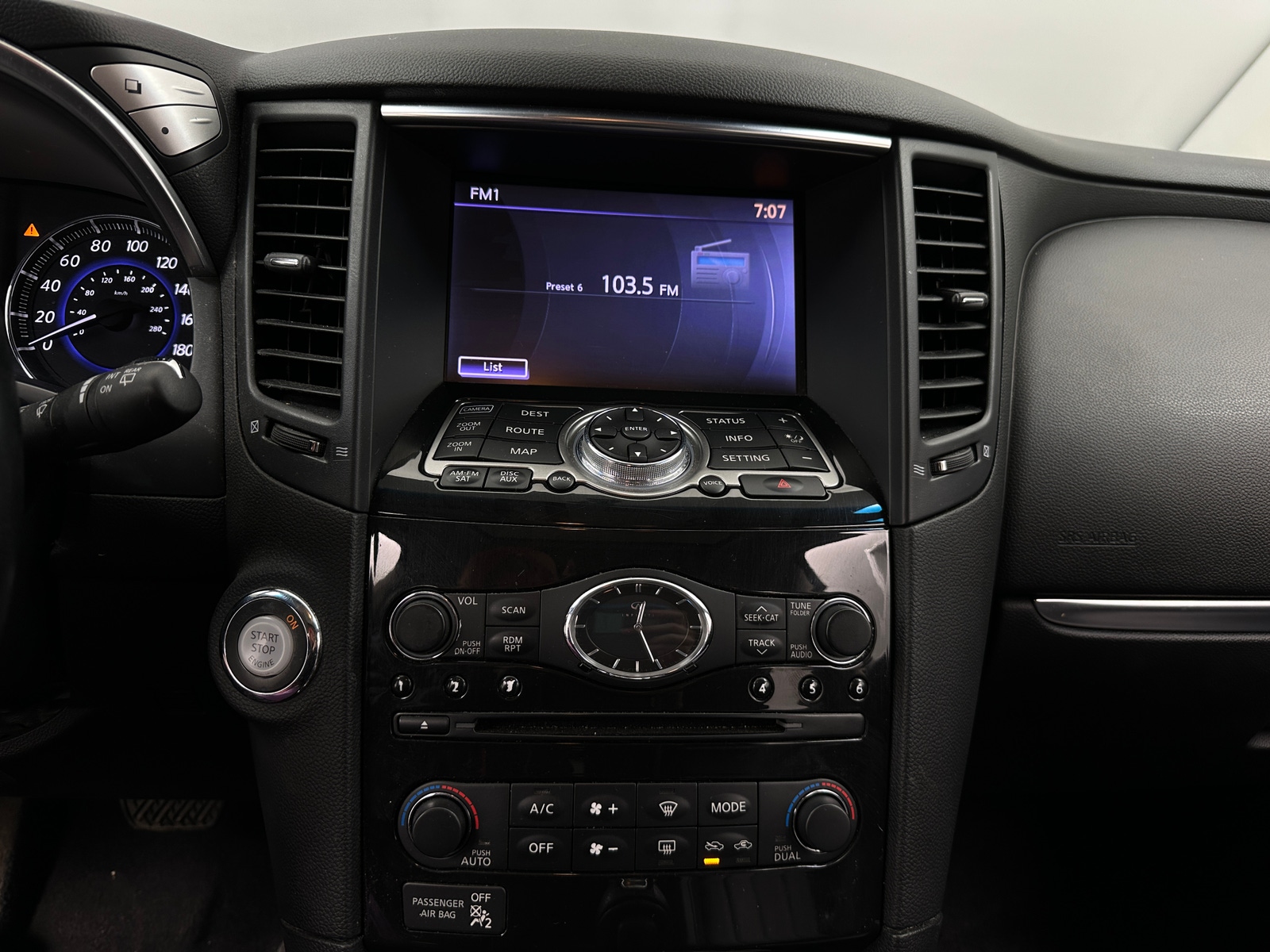 Thumbnail: 2013 INFINITI FX37 - 3