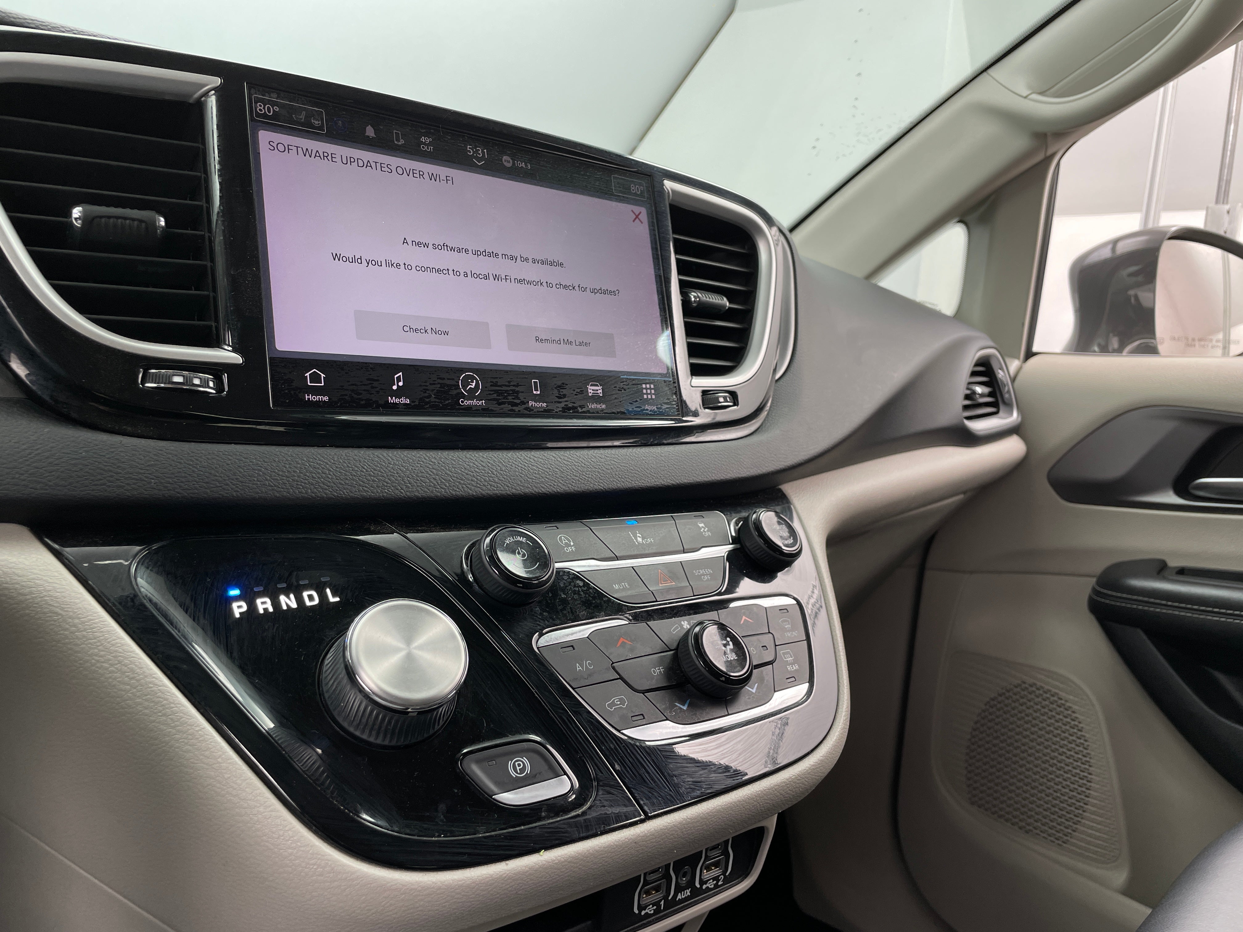 2022 Chrysler Pacifica Touring L 3