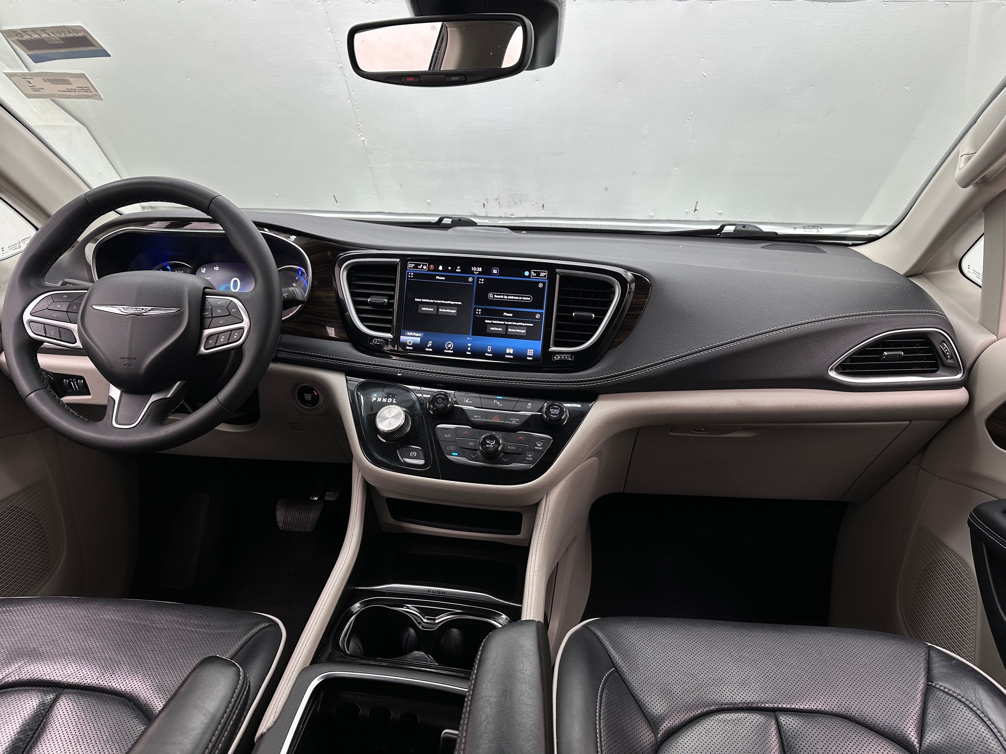 2023 Chrysler Pacifica Hybrid Limited 2