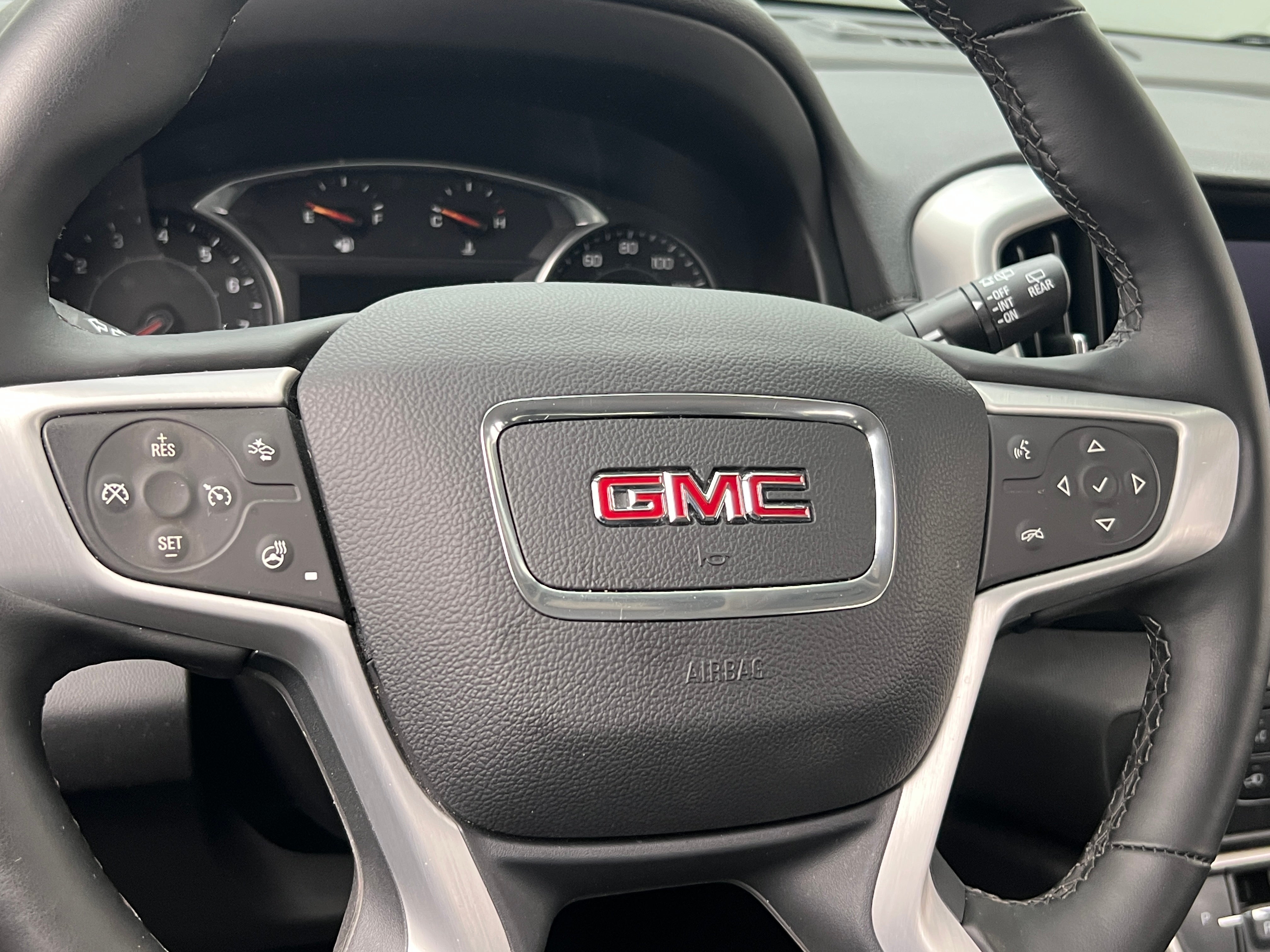 2024 GMC Terrain SLT 4