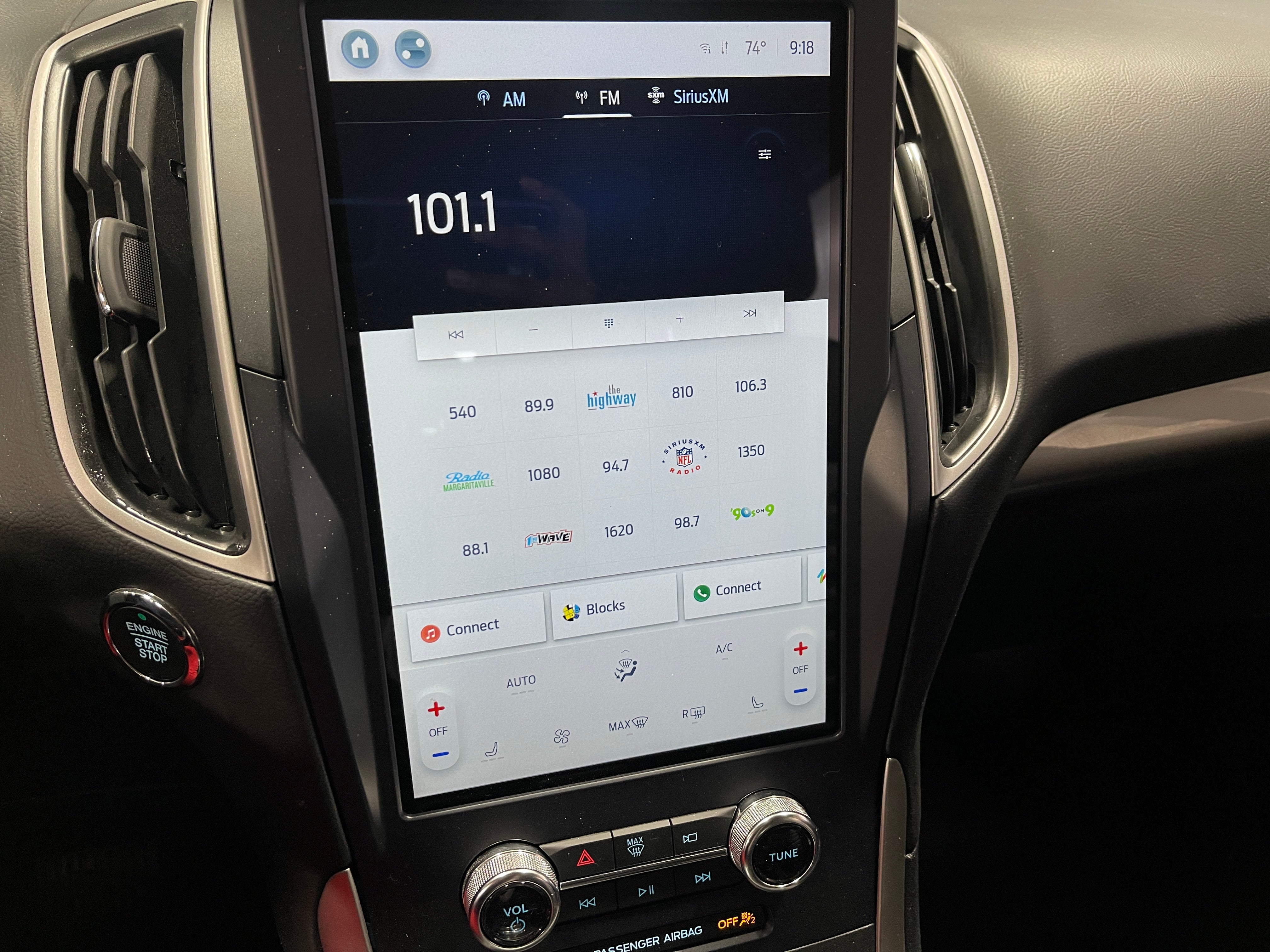 2023 Ford Edge SEL 3