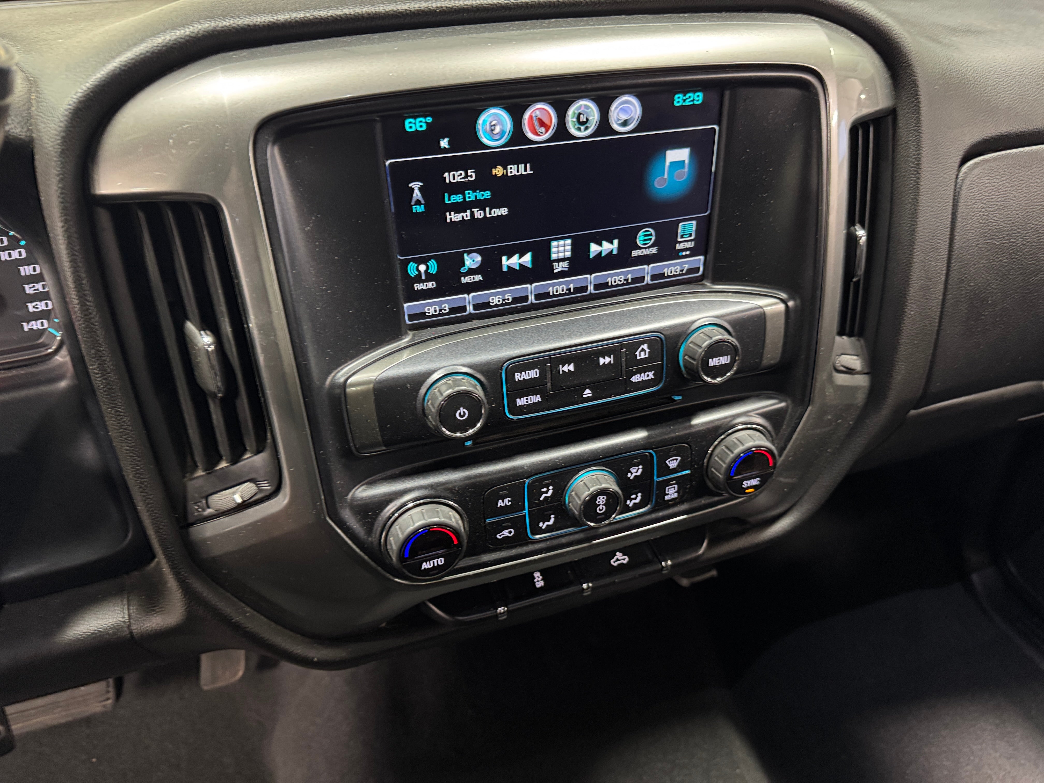 2019 Chevrolet Silverado 1500 LT 4