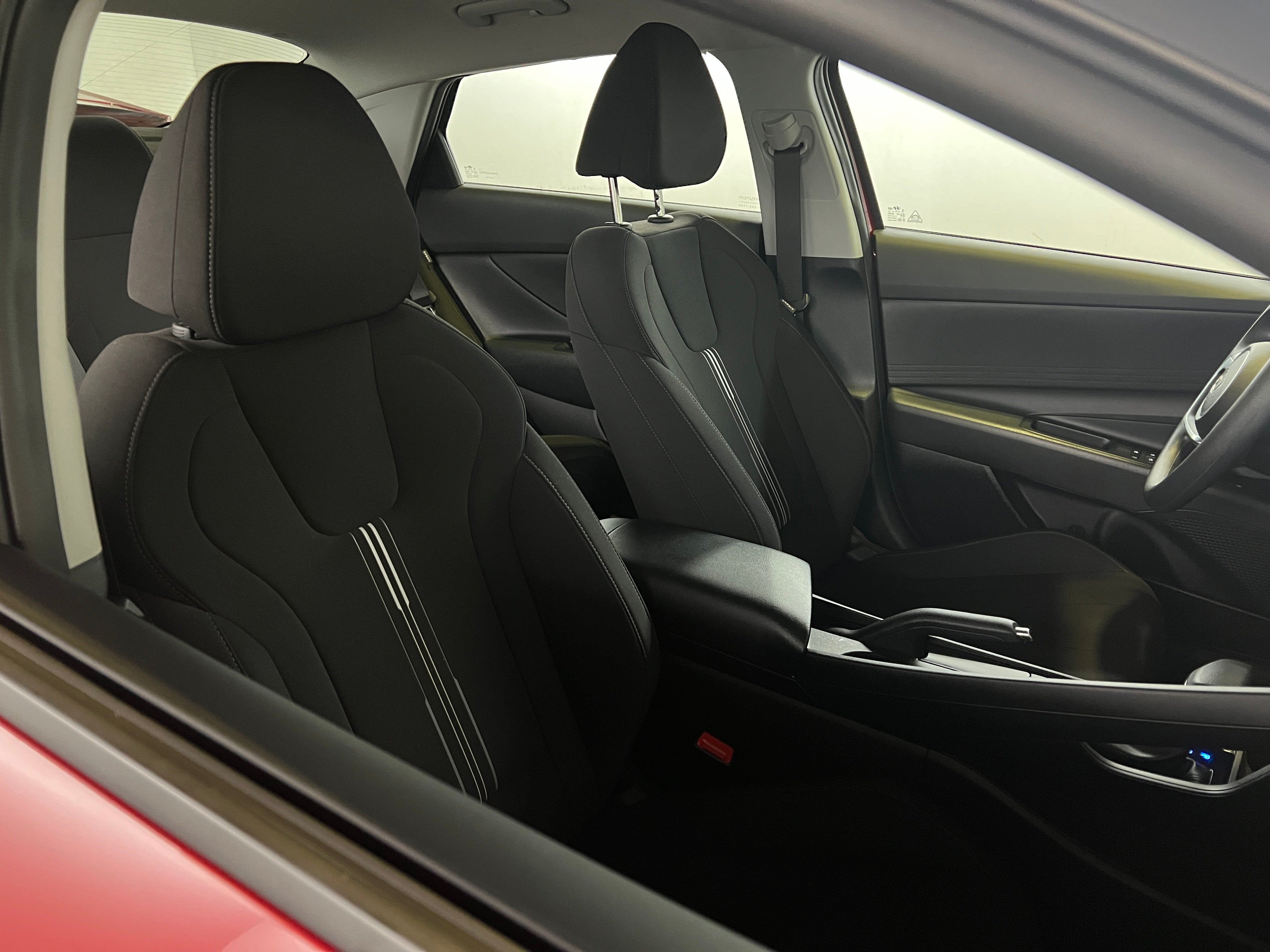 2024 Hyundai Elantra SEL 2