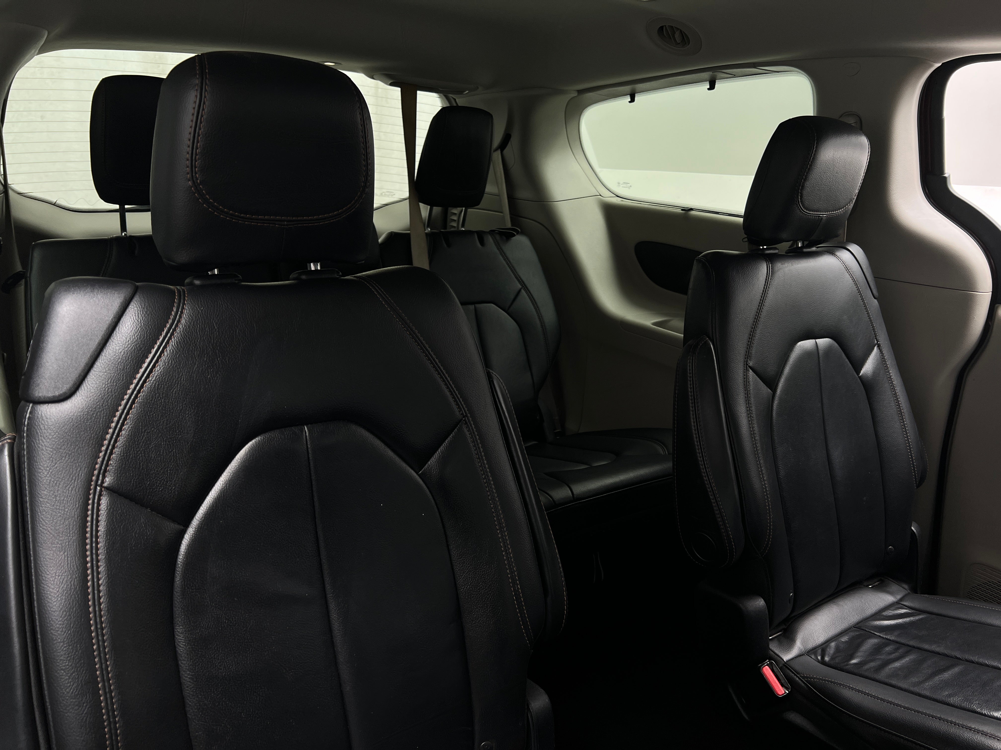 2017 Chrysler Pacifica Touring L 5