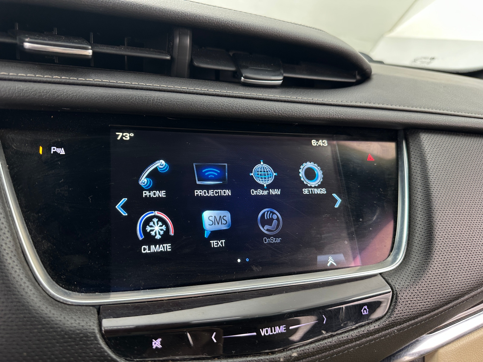 Thumbnail: 2017 Cadillac XT5 - 3