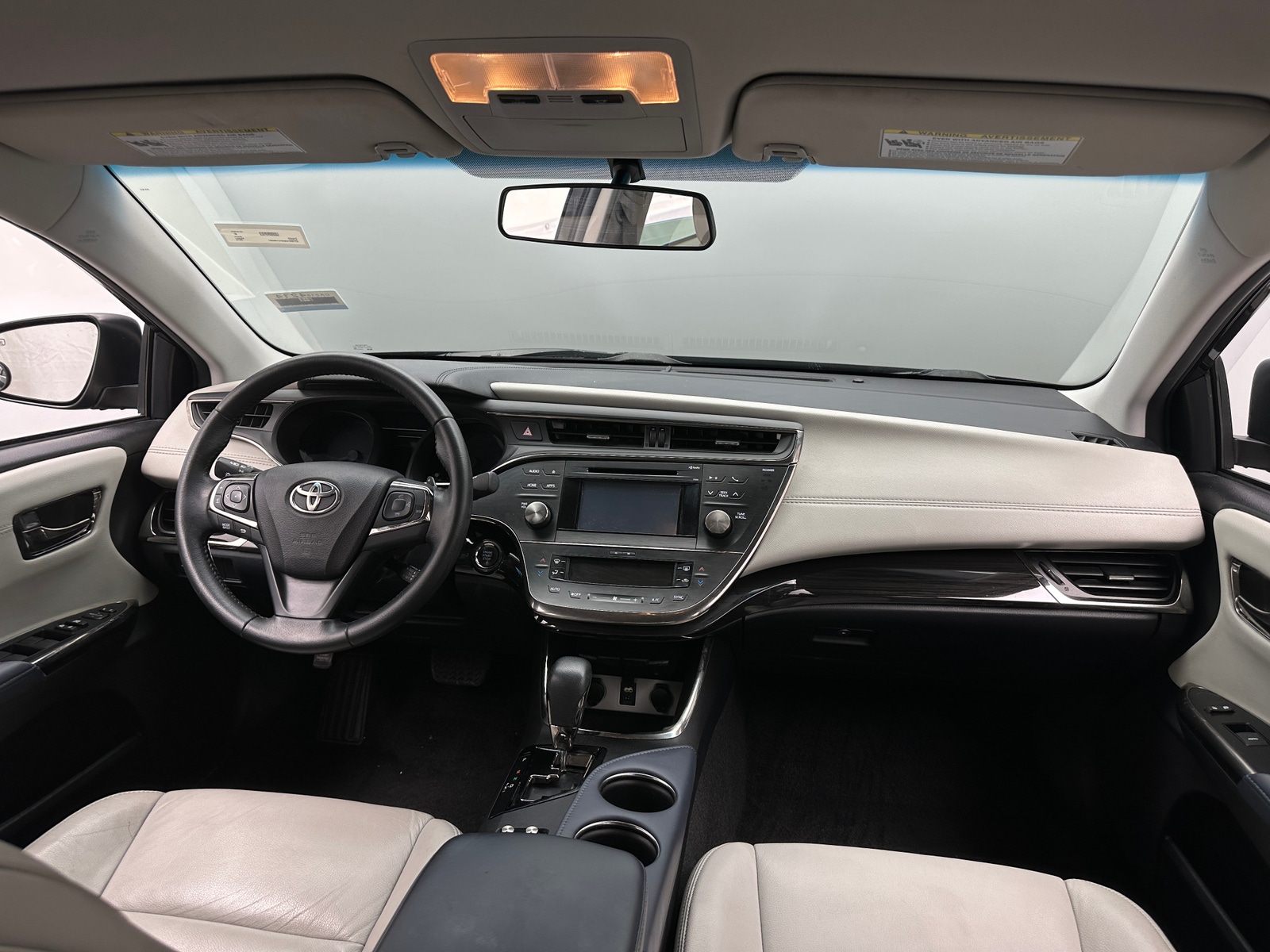 Thumbnail: 2015 Toyota Avalon - 2