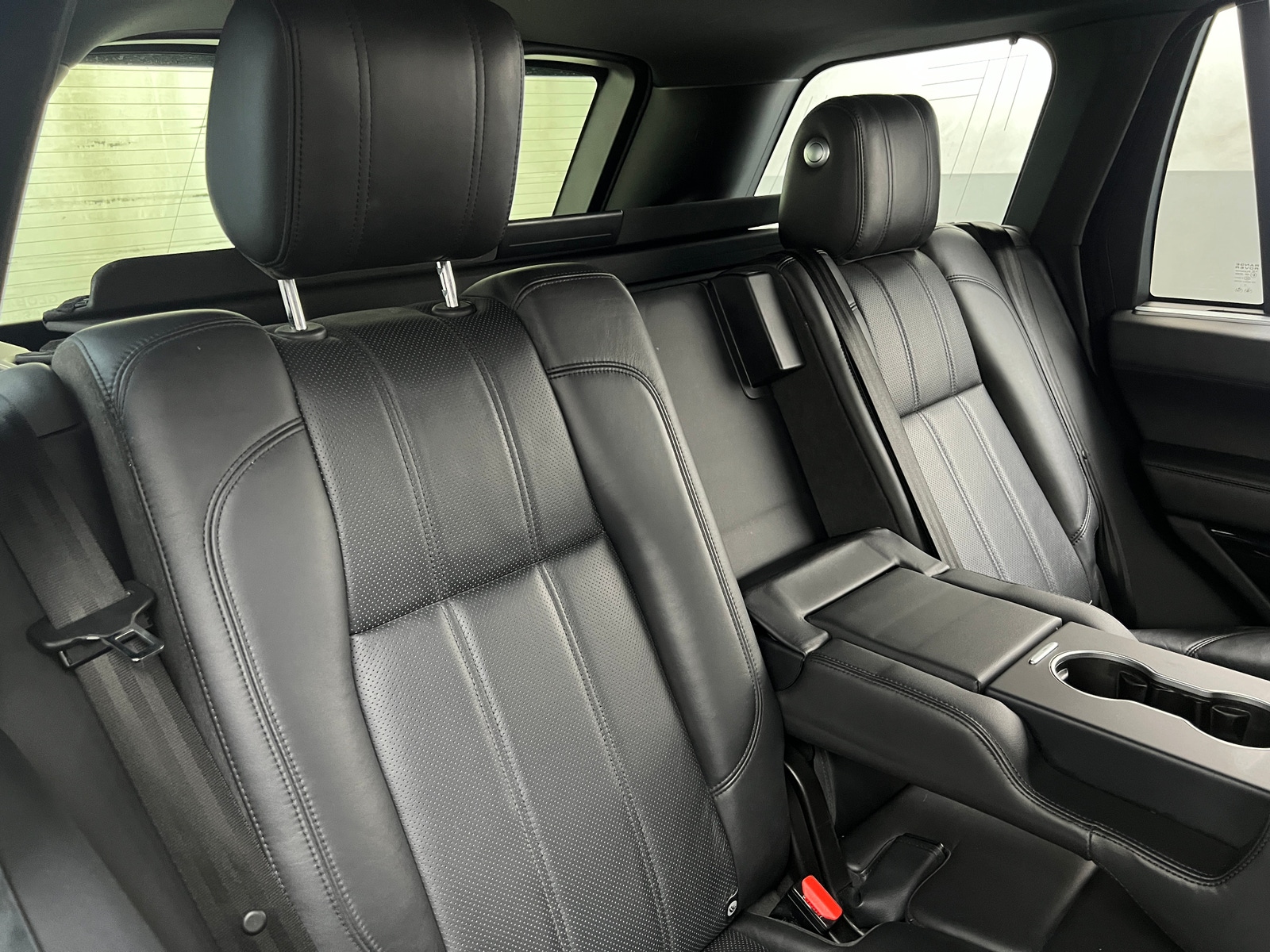 Thumbnail: 2016 Land Rover Range Rover - 6