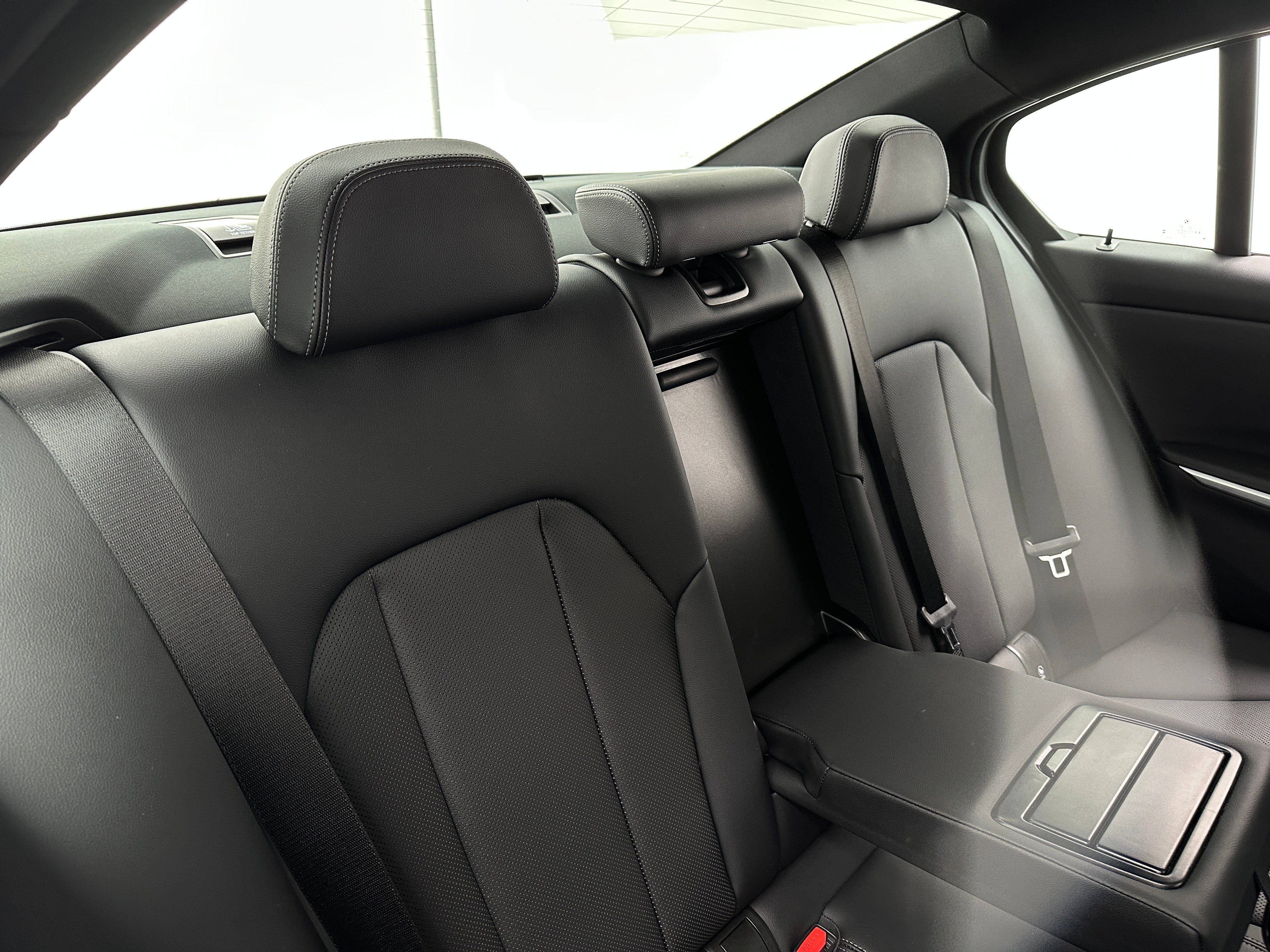 2024 BMW 3 Series 330e 5
