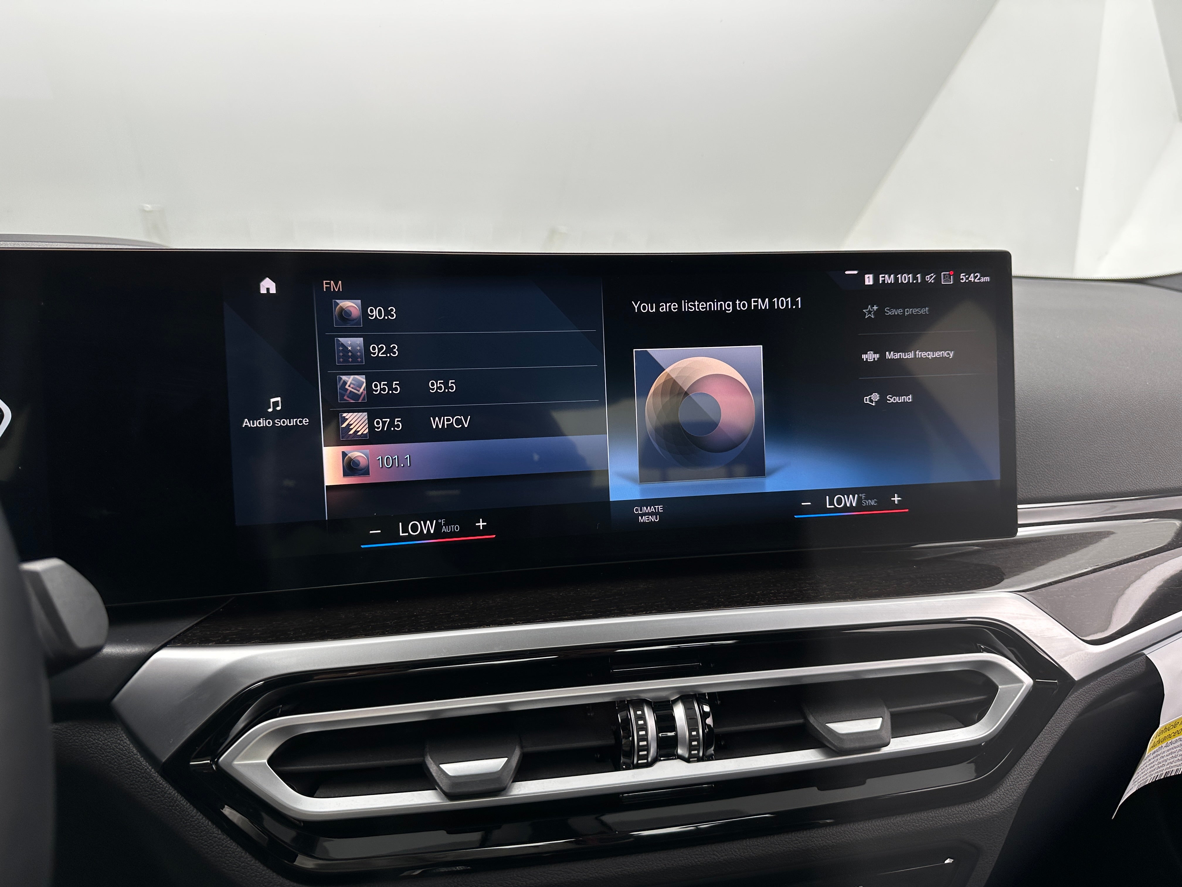 2024 BMW 3 Series 330e 3