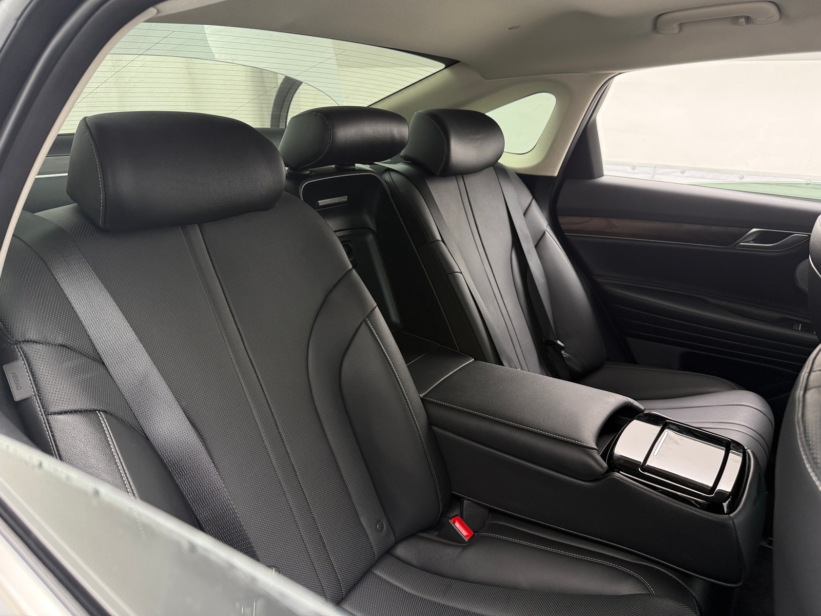 Thumbnail: 2024 Genesis G80 - 6