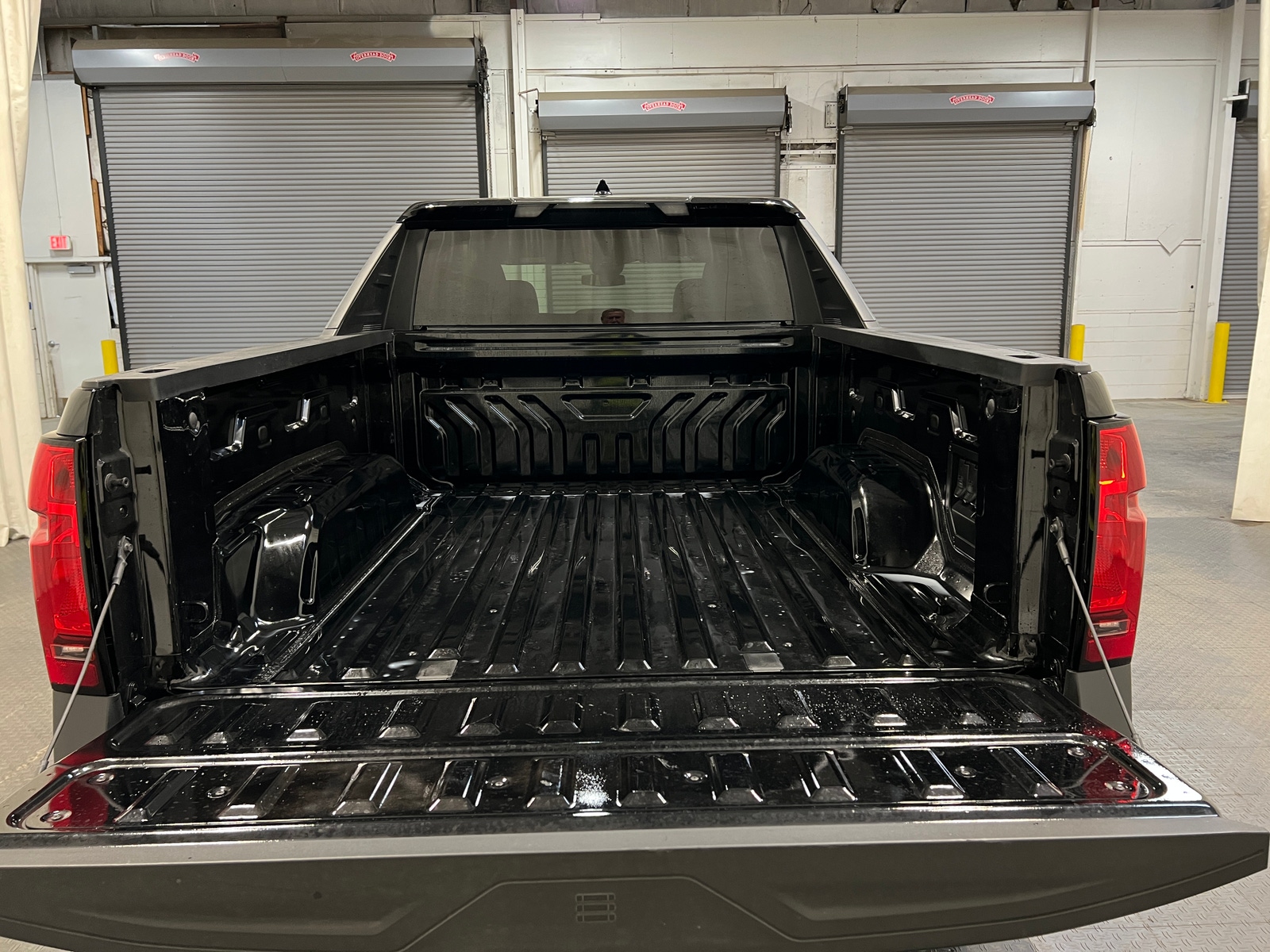 Thumbnail: 2024 Chevrolet Silverado EV - 7