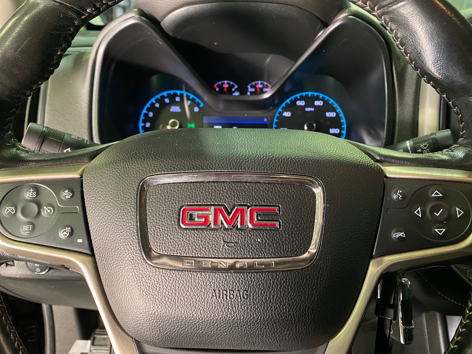 Thumbnail: 2019 GMC Canyon - 4