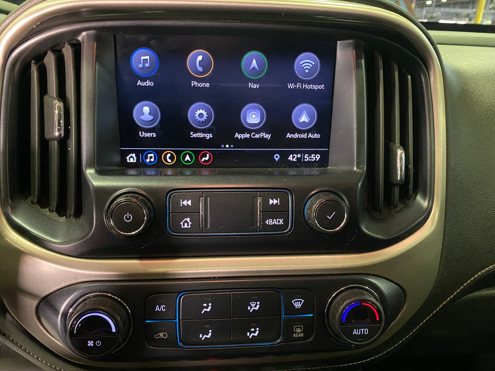 Thumbnail: 2019 GMC Canyon - 3