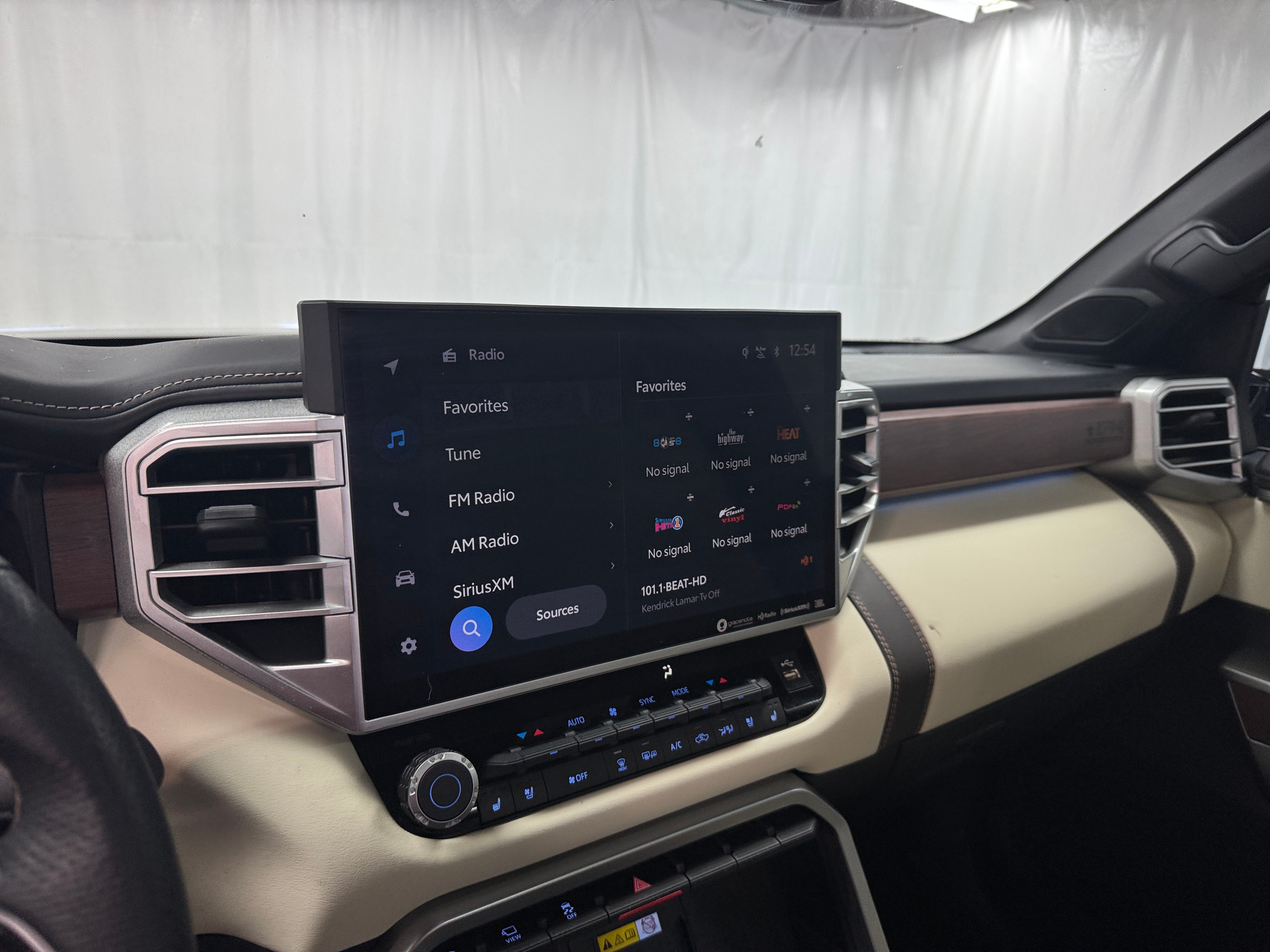 2022 Toyota Tundra 1794 Edition 3