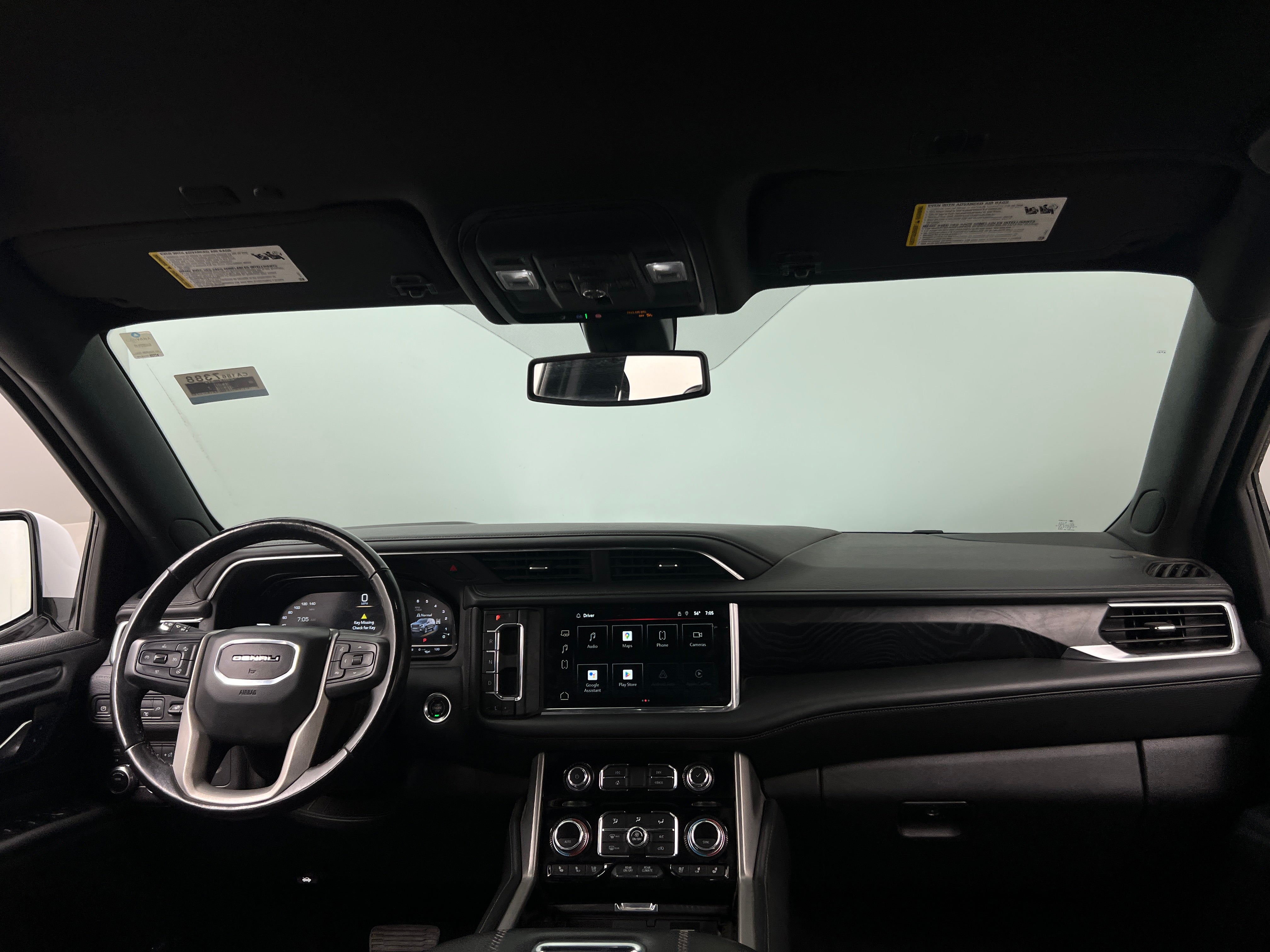 2022 GMC Yukon Denali 2