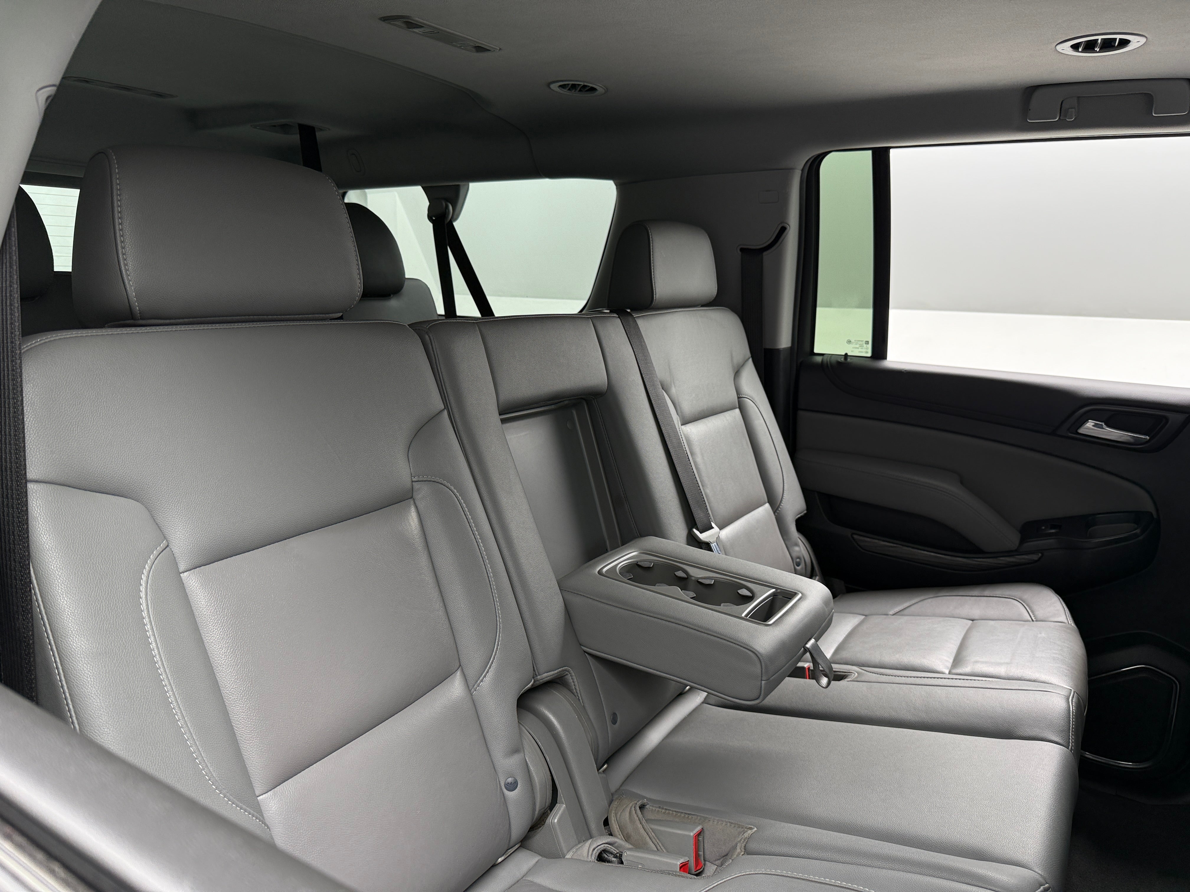 2020 Chevrolet Suburban LT 5