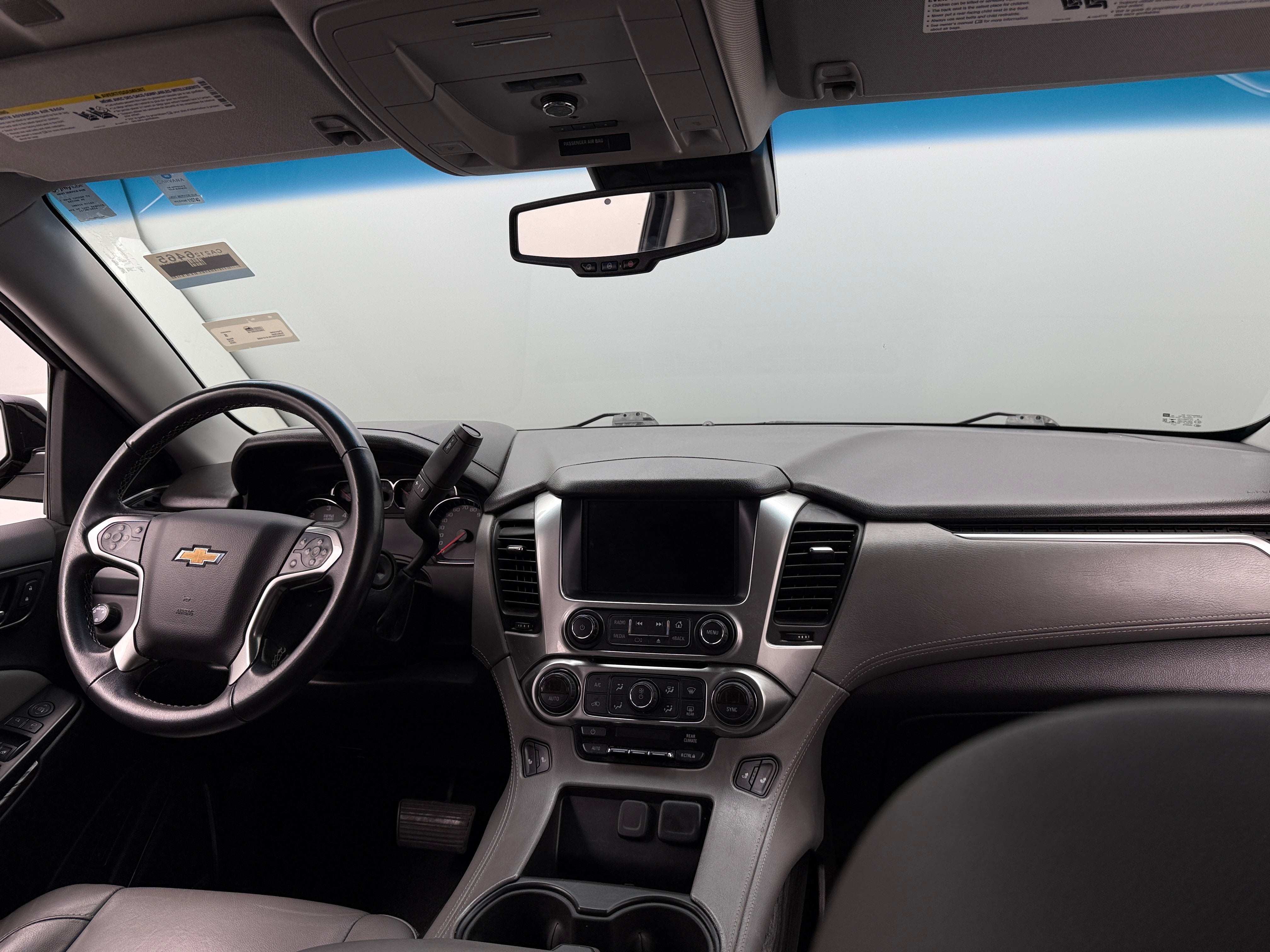 2020 Chevrolet Suburban LT 2