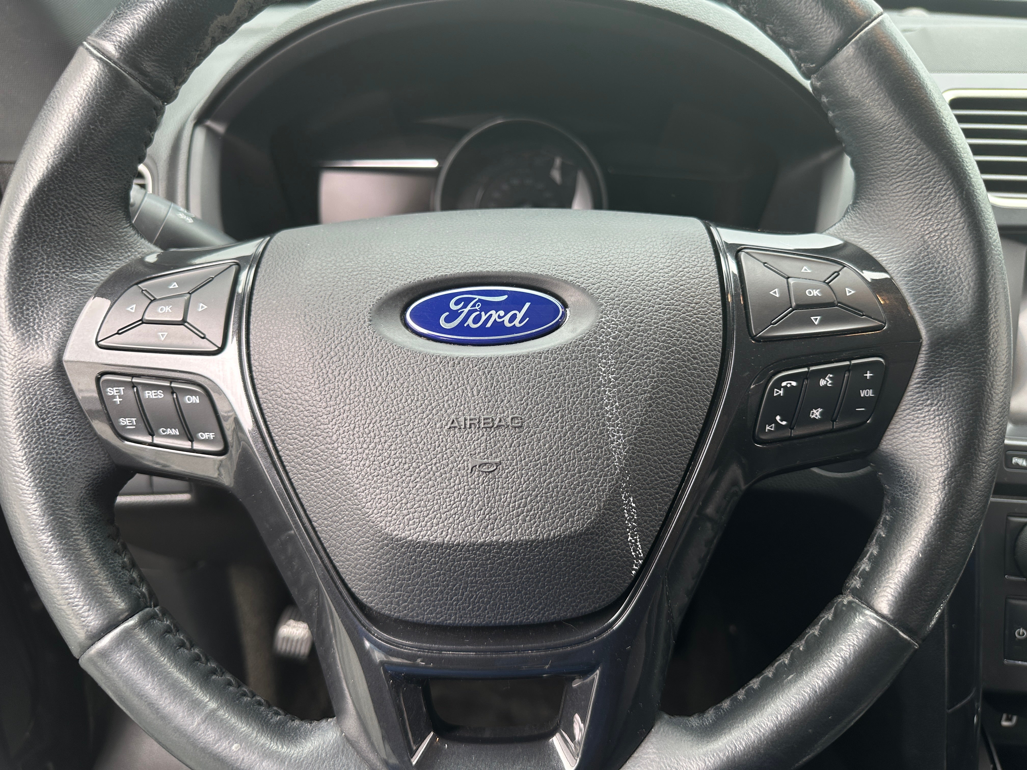 2017 Ford Explorer XLT 5