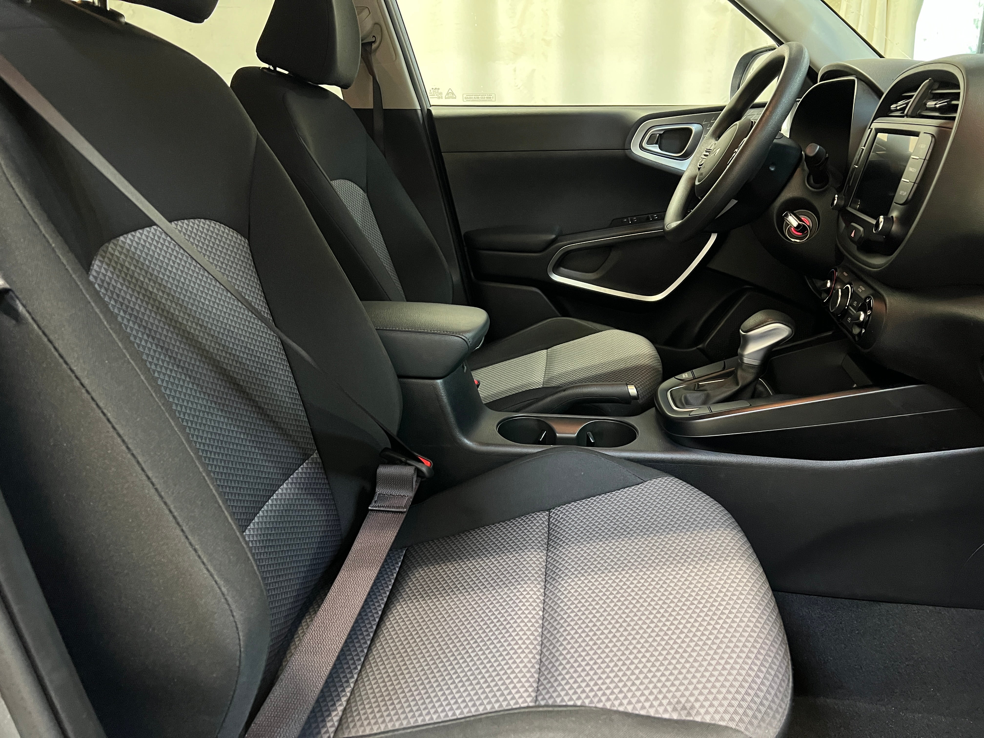 2024 Kia Soul LX 2