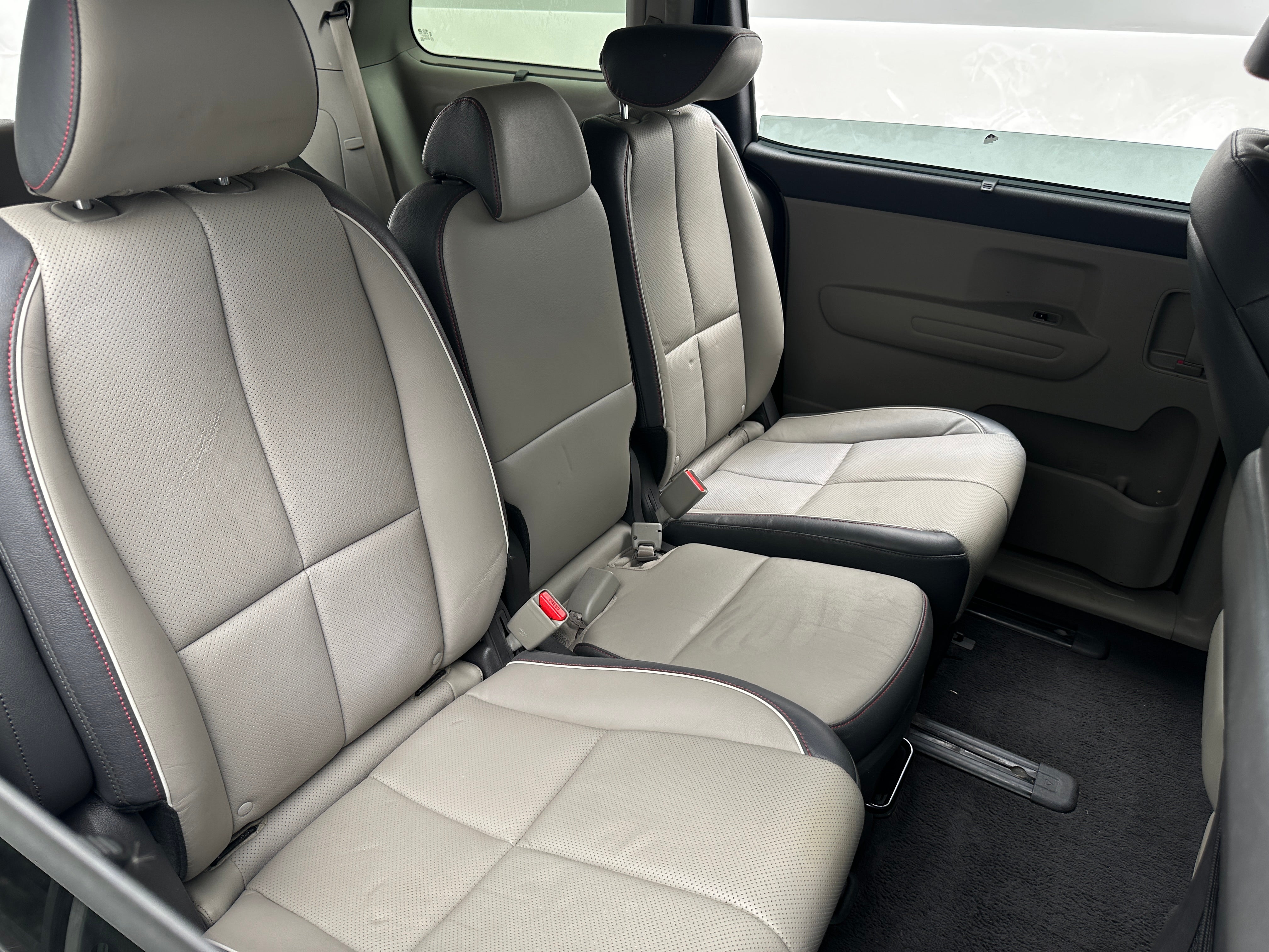 2017 Kia Sedona LX 5