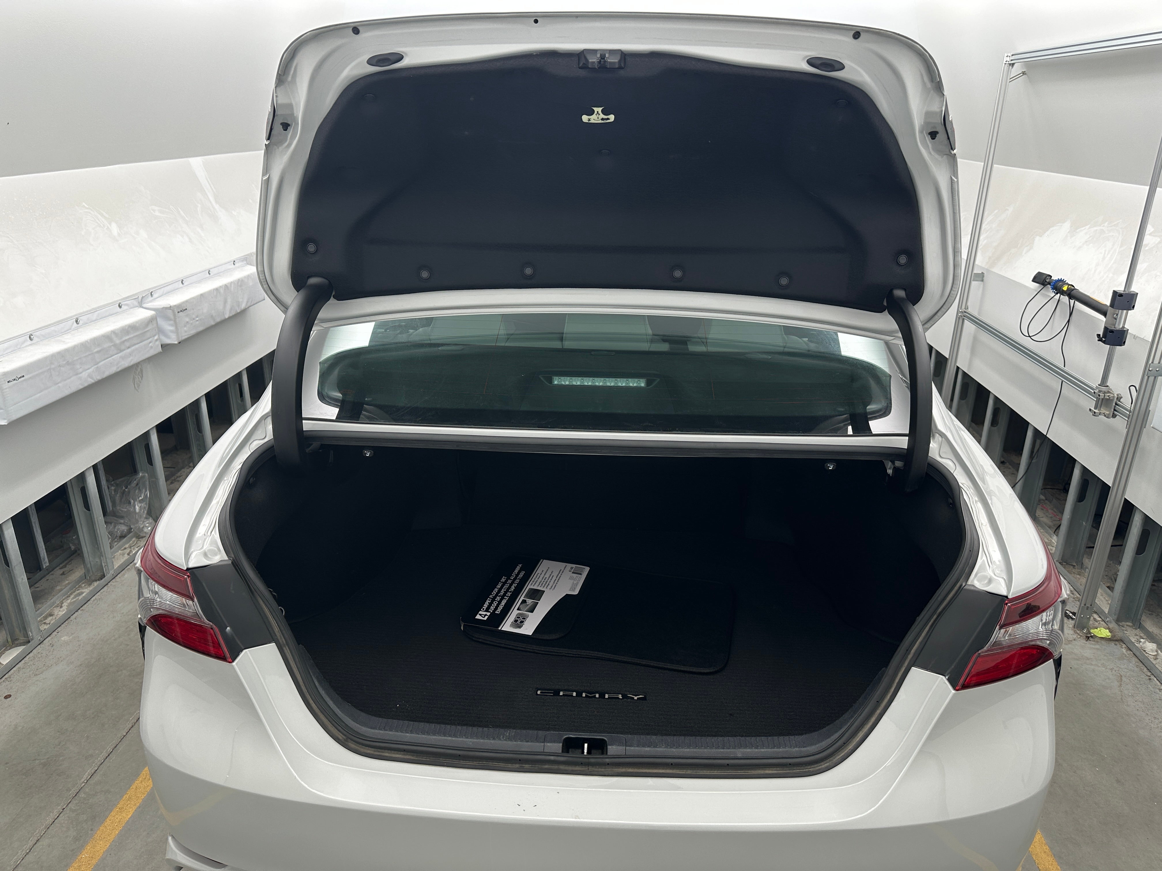 2022 Toyota Camry SE 6