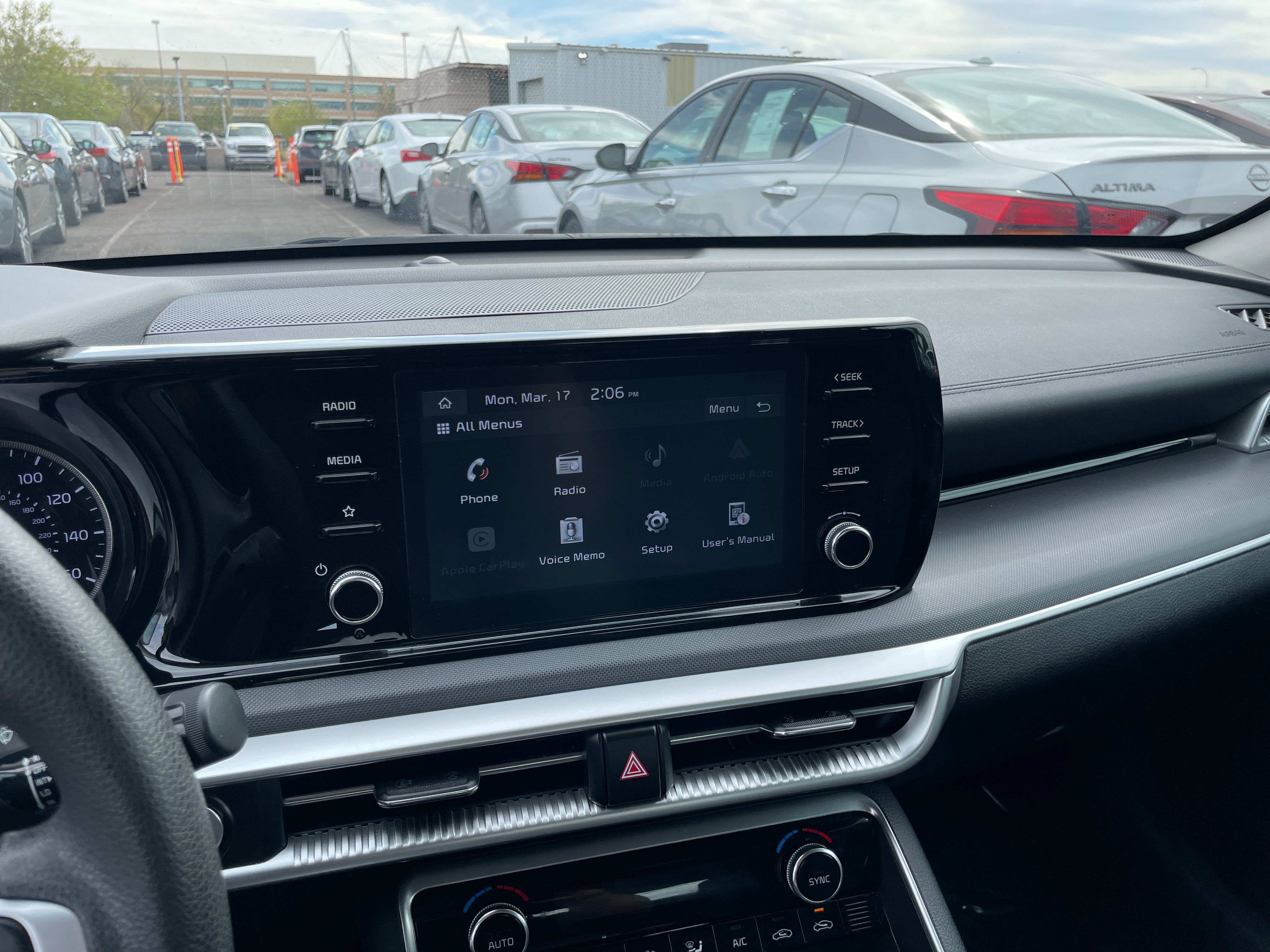 2023 Kia K5 LXS 4