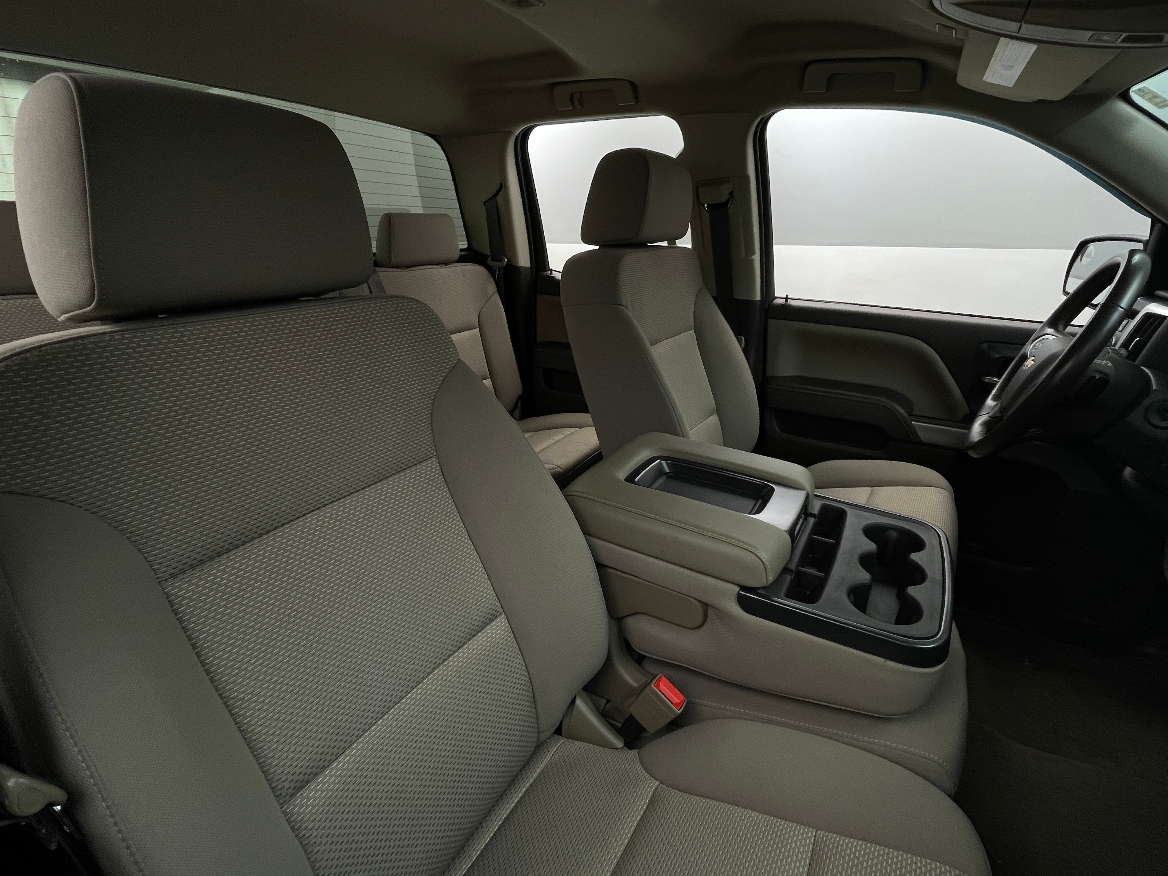 2018 Chevrolet Silverado 1500 LT 2