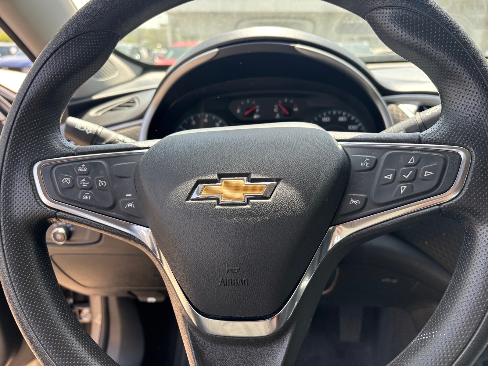 Thumbnail: 2023 Chevrolet Malibu - 5