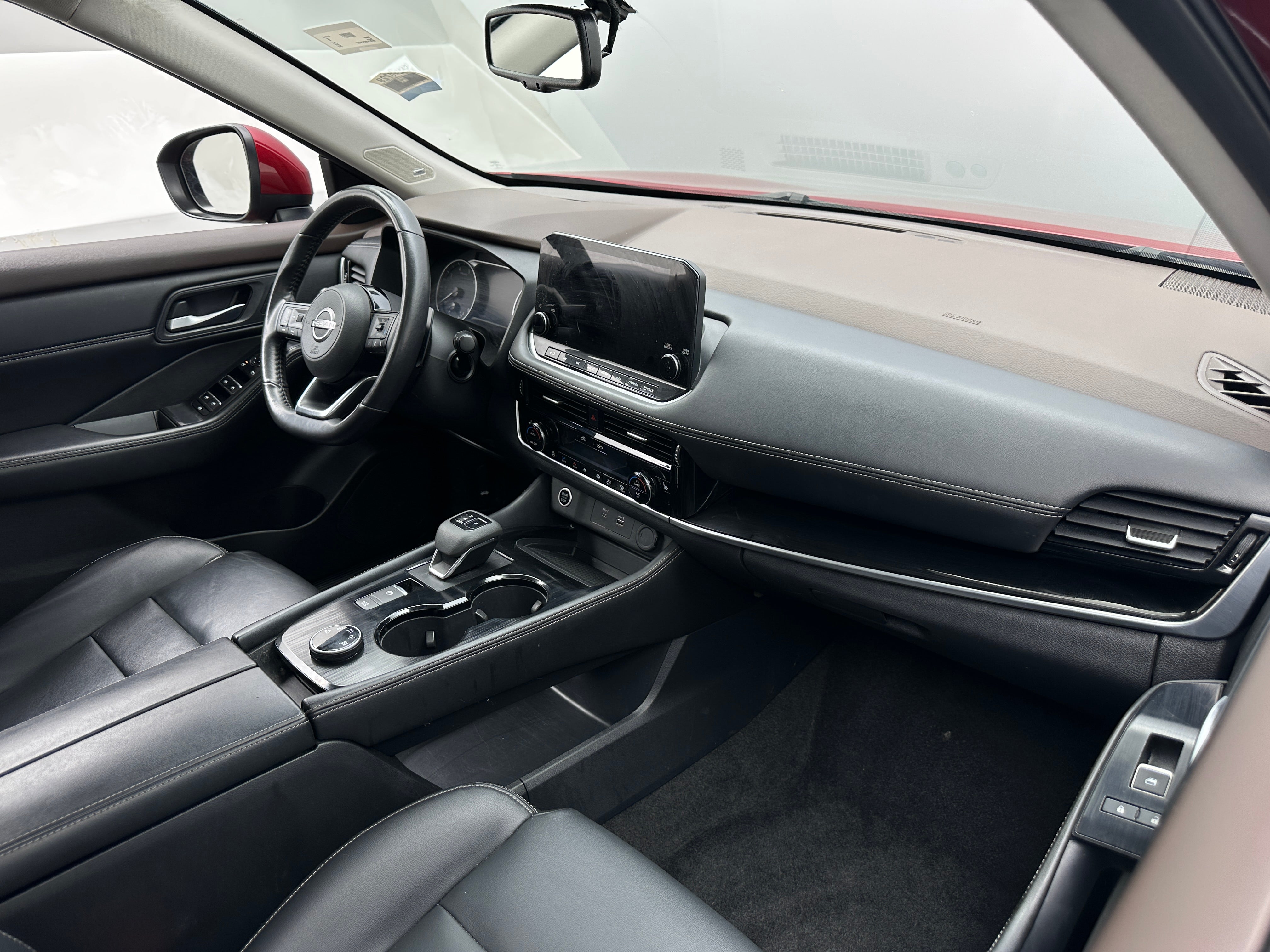 2023 Nissan Rogue SL 3