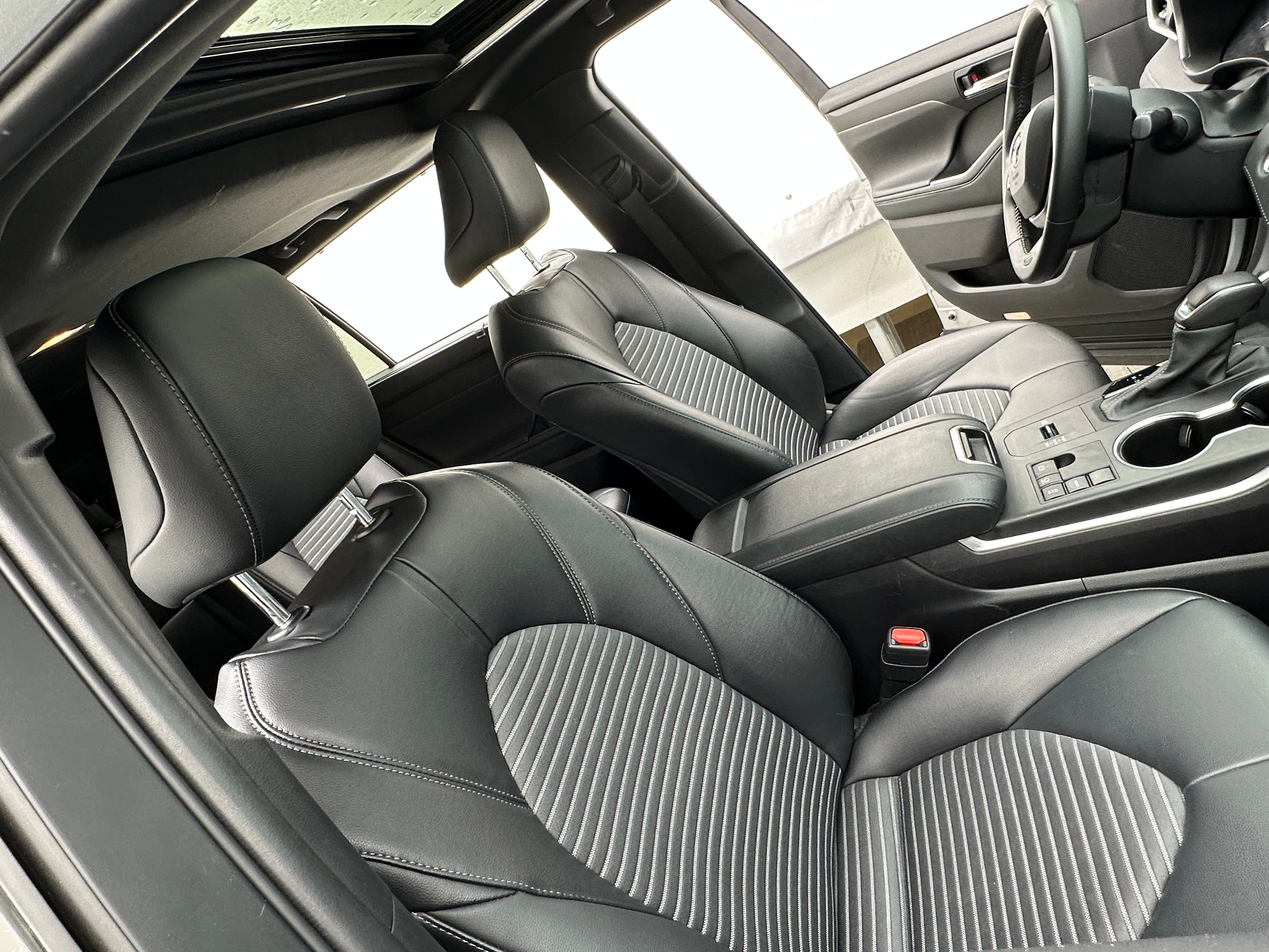 2024 Toyota Highlander XSE 2